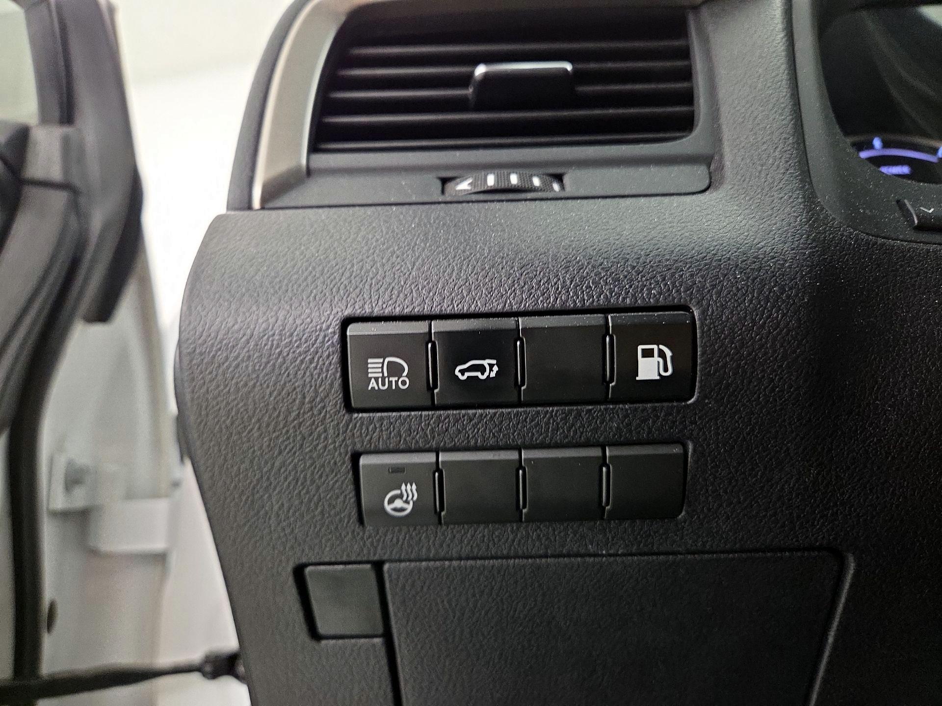 Thumbnail: 2017 Lexus RX - 13