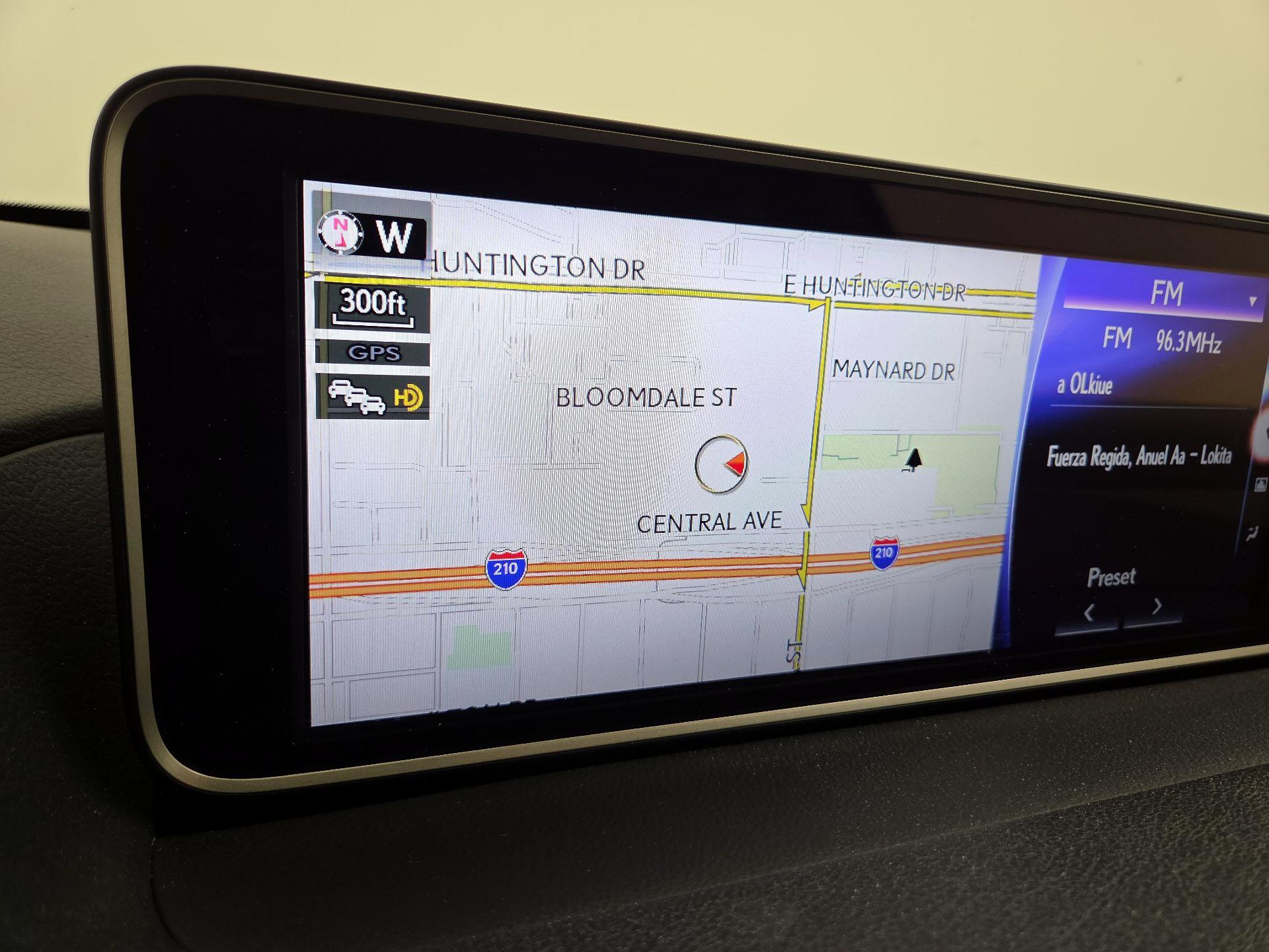 Thumbnail: 2017 Lexus RX - 14