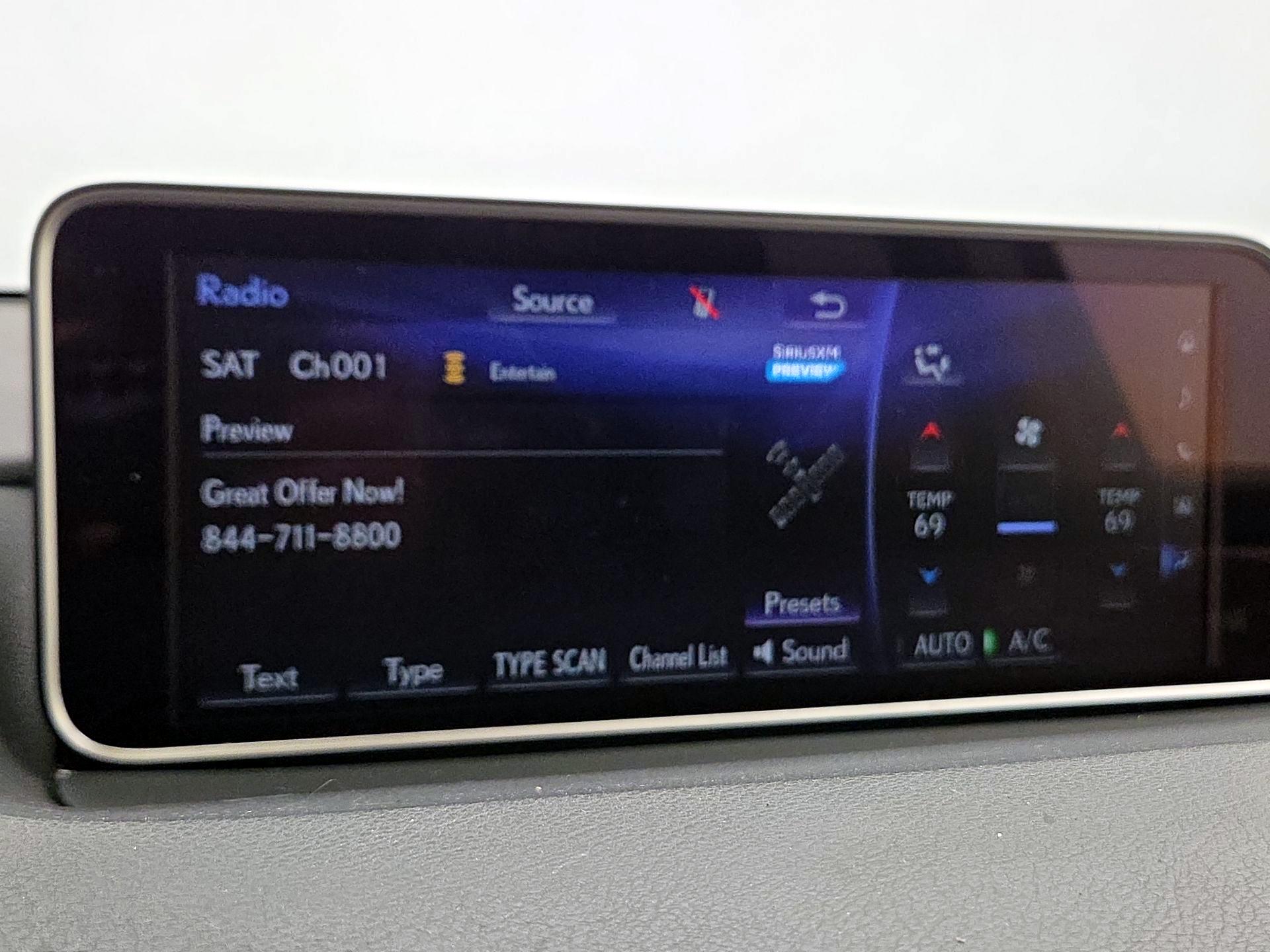 Thumbnail: 2018 Lexus RX - 16