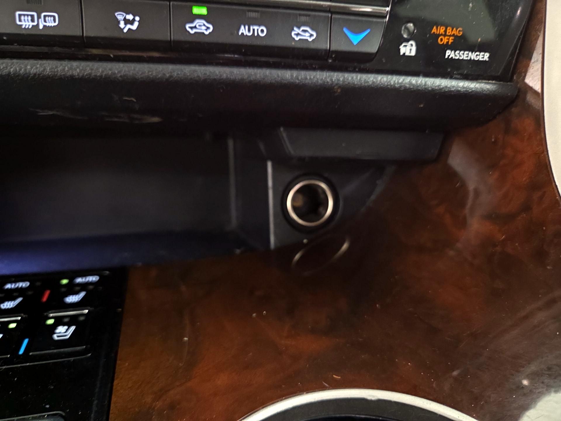 Thumbnail: 2018 Lexus RX - 19