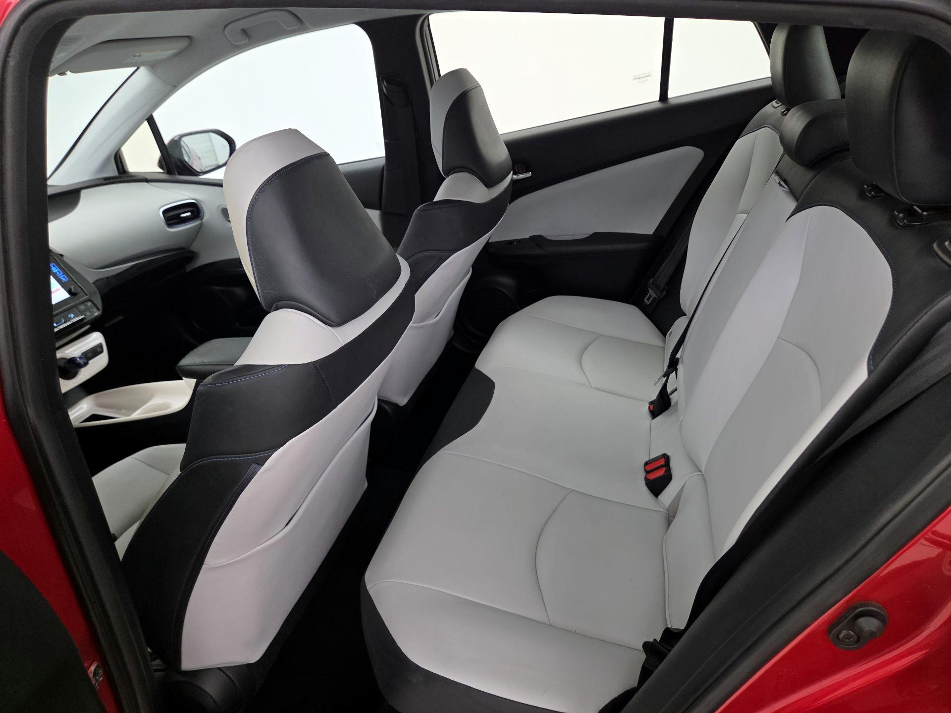 Thumbnail: 2017 Toyota Prius - 20