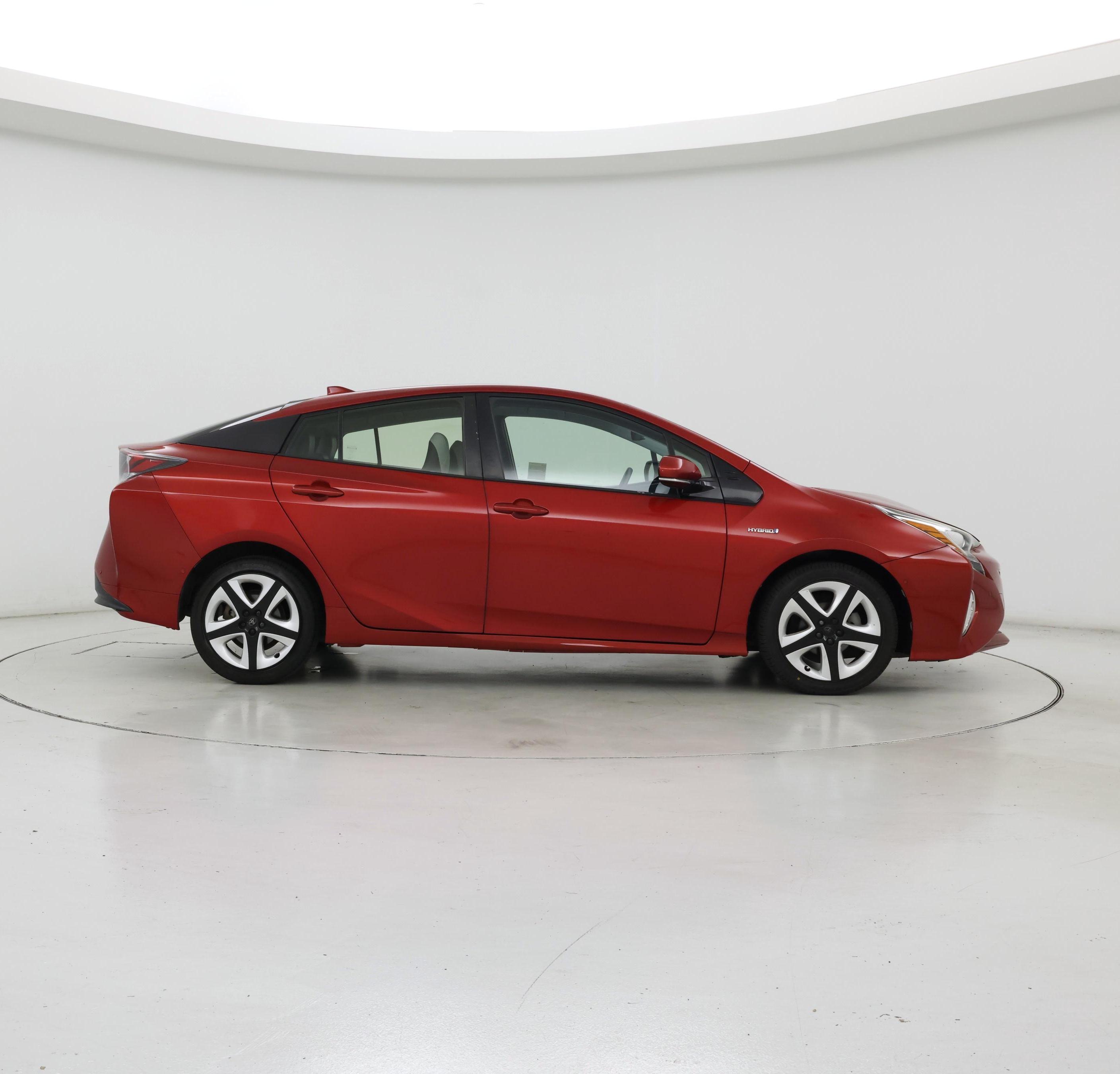 Thumbnail: 2017 Toyota Prius - 7