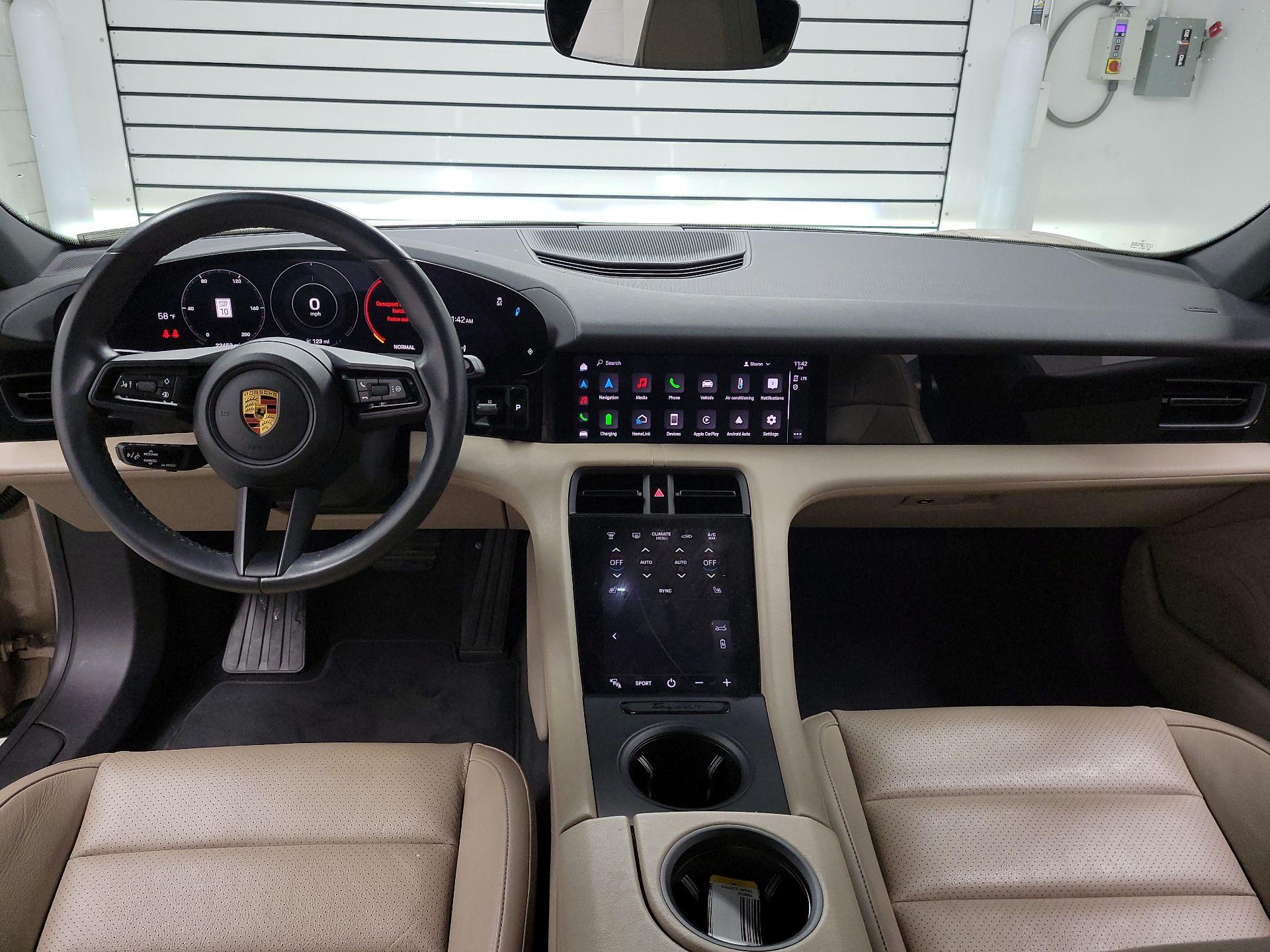 Thumbnail: 2022 Porsche Taycan - 9