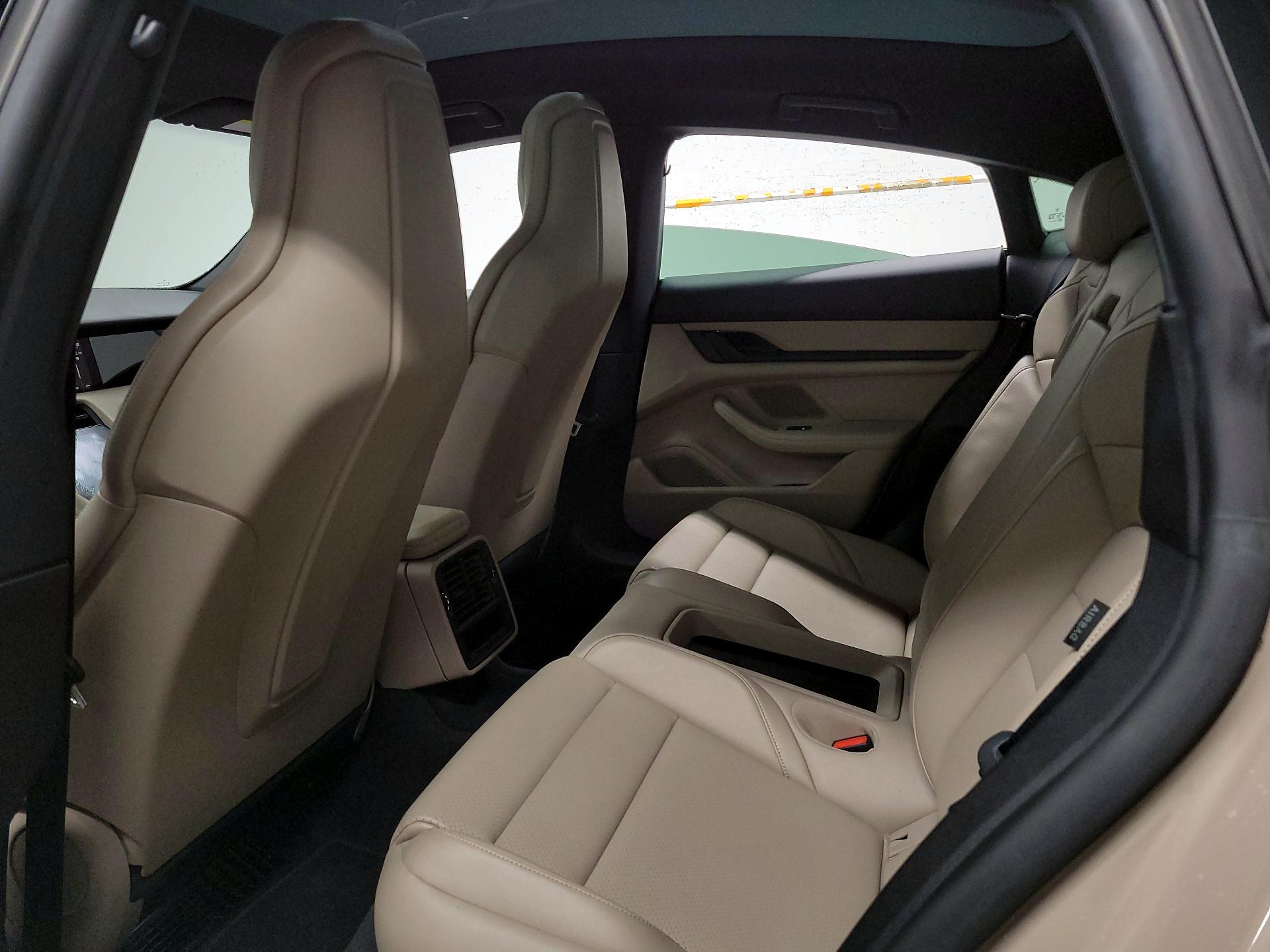 Thumbnail: 2022 Porsche Taycan - 18