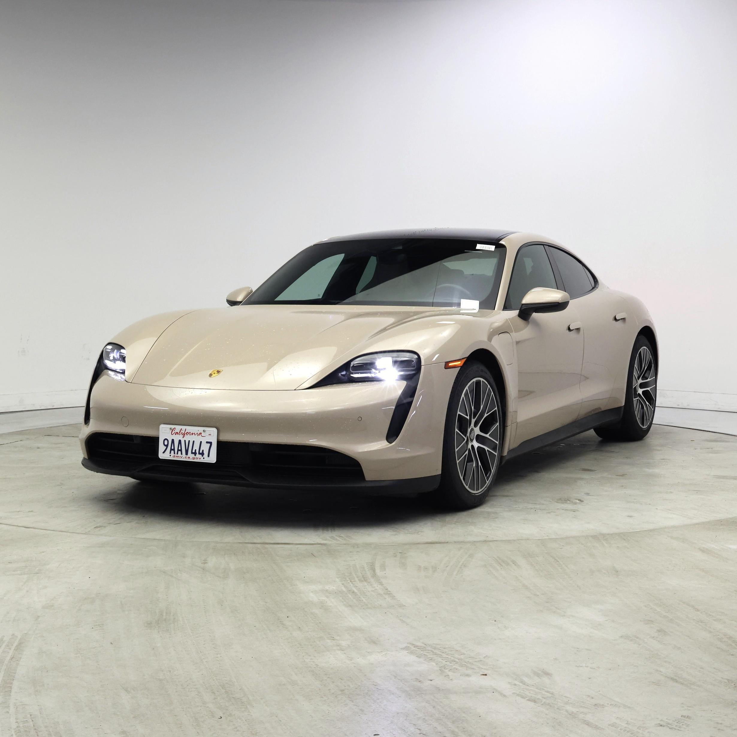 Thumbnail: 2022 Porsche Taycan - 4