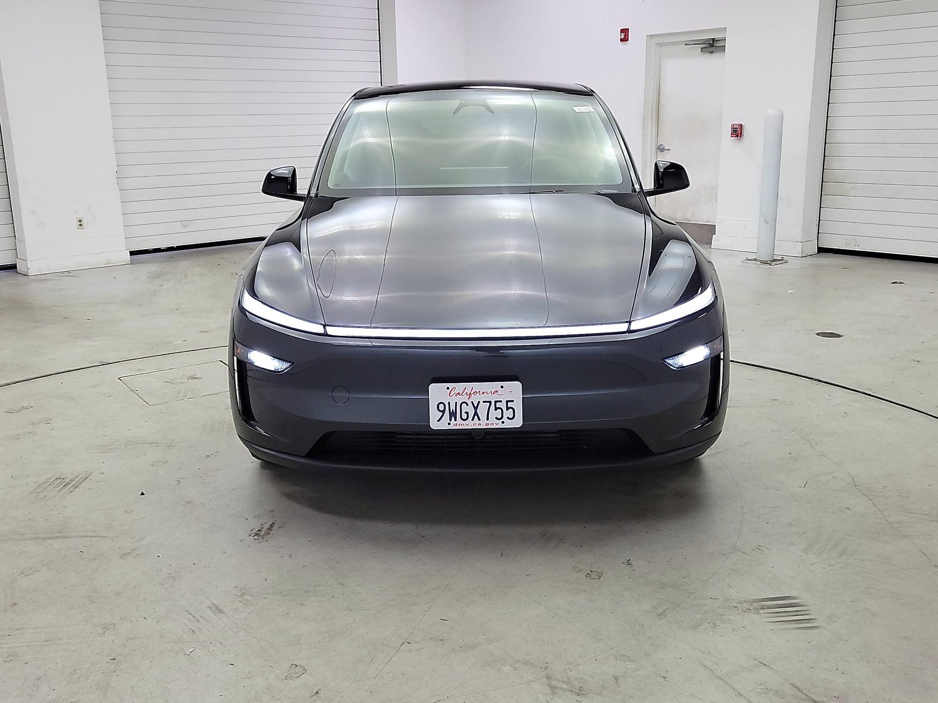 Thumbnail: 2026 Tesla Model Y - 2