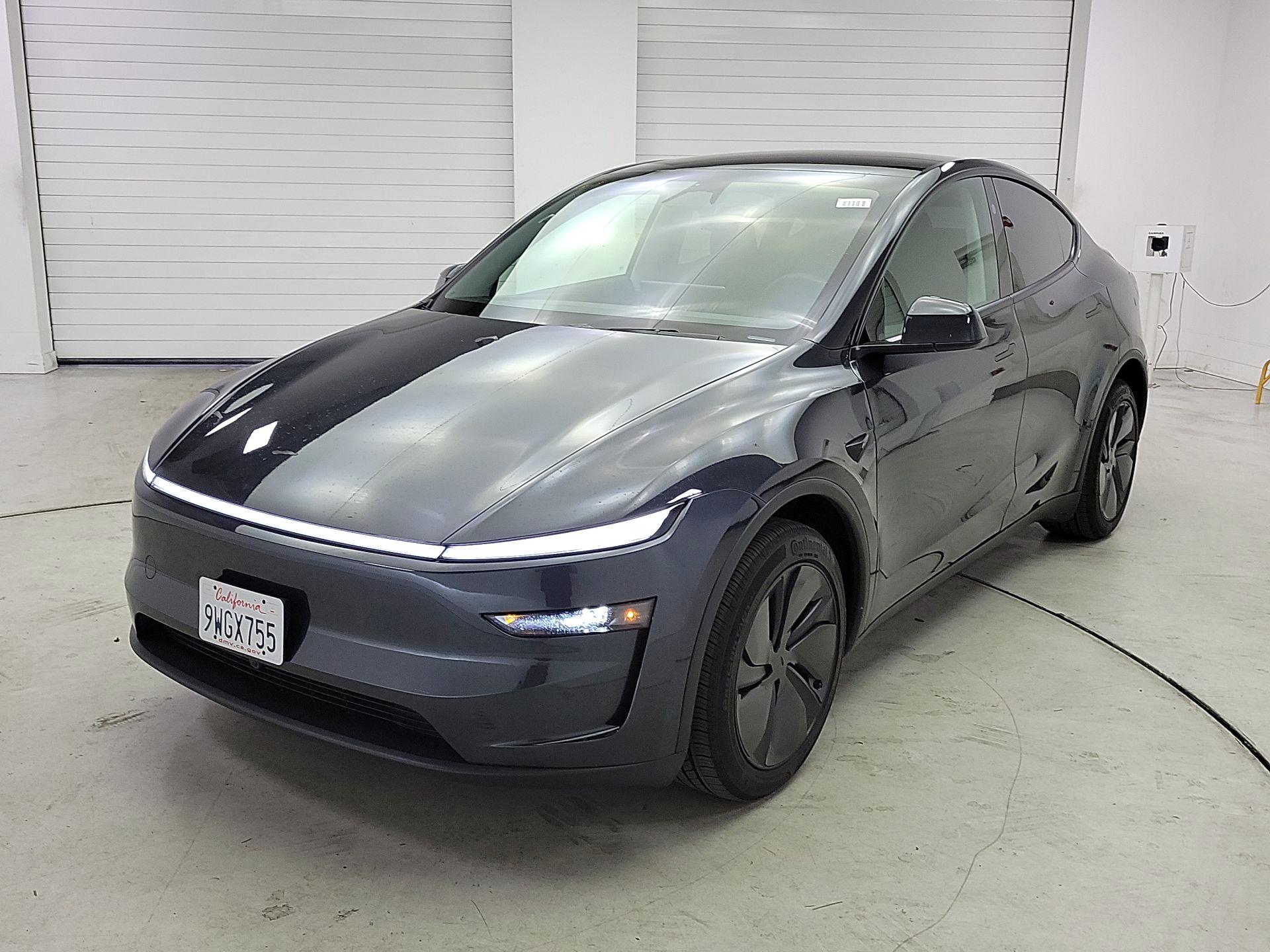 Thumbnail: 2026 Tesla Model Y - 3