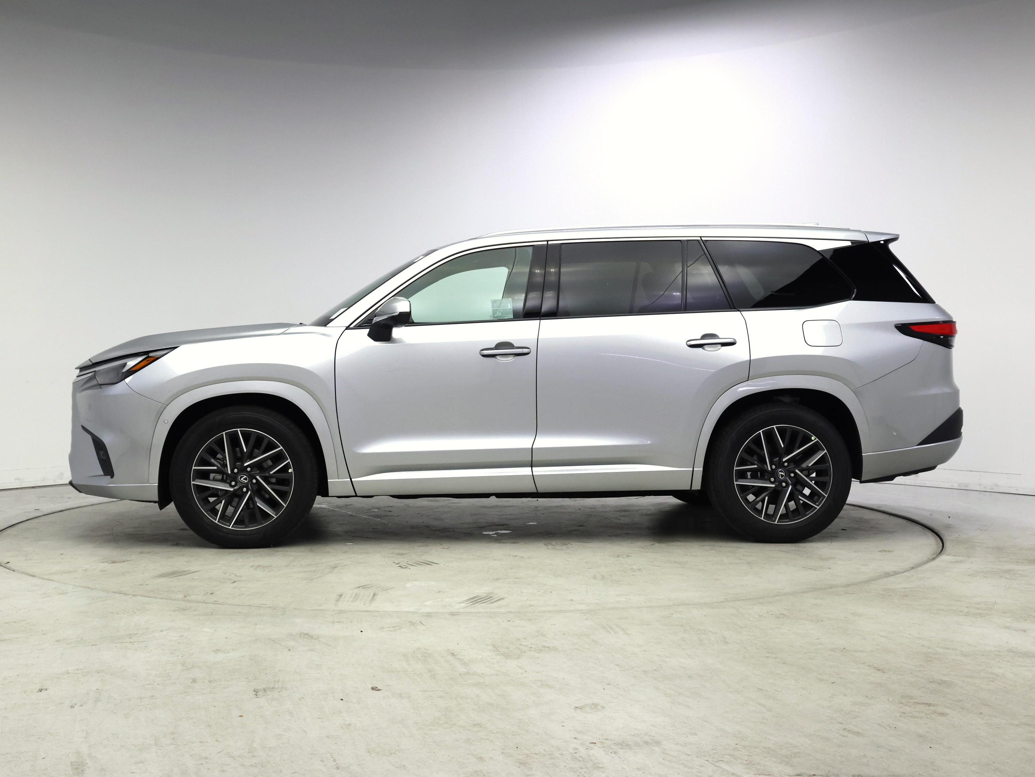 Thumbnail: 2025 Lexus TX - 3