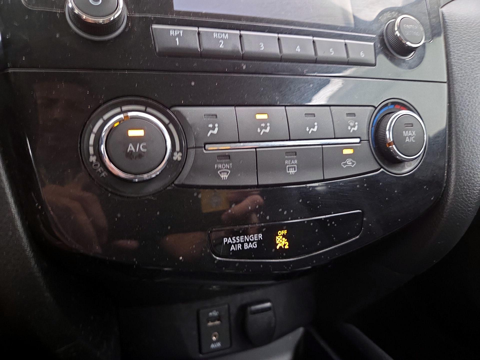 Thumbnail: 2016 Nissan Rogue - 16