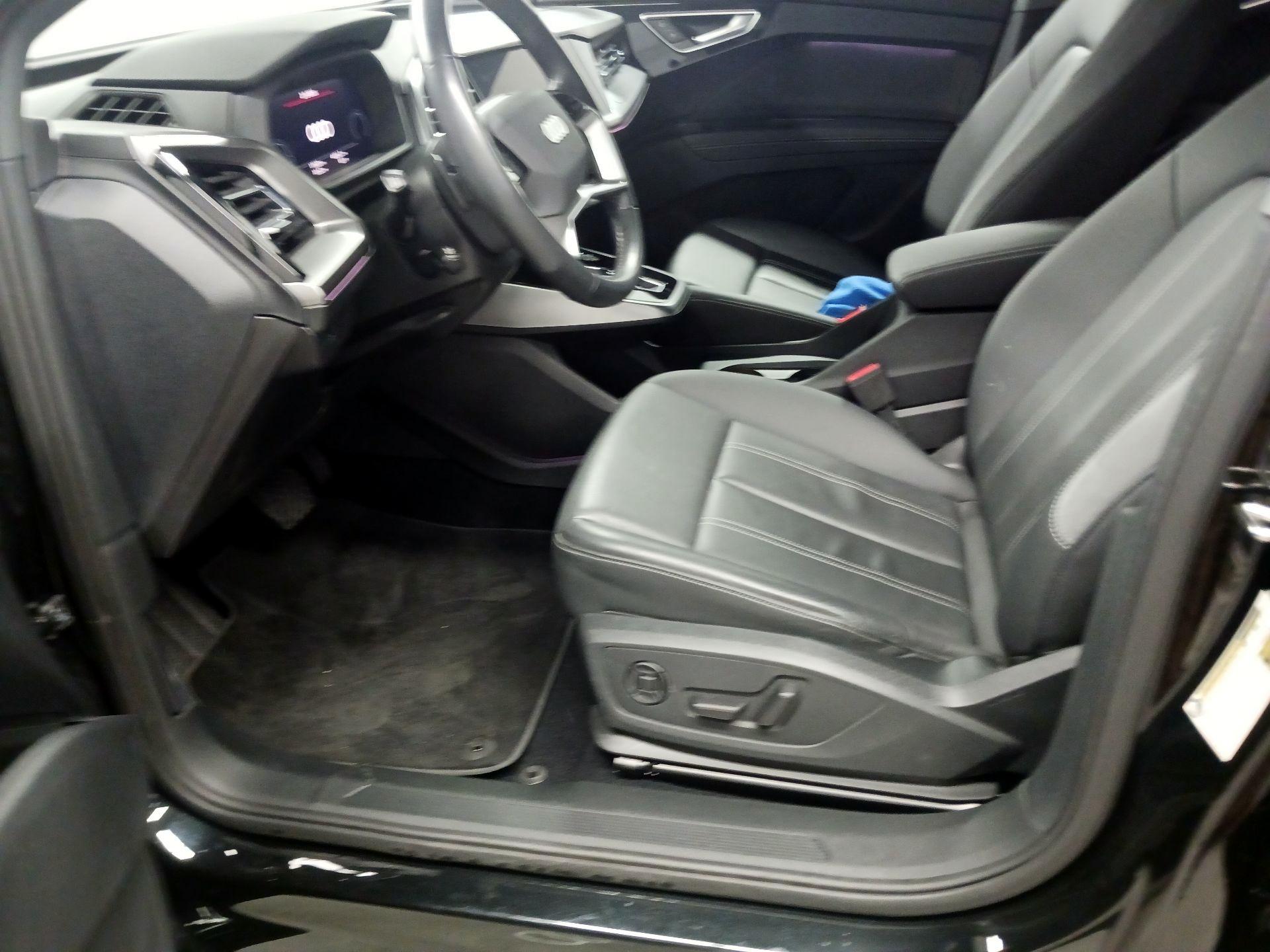 Thumbnail: 2023 Audi Q4 e-tron - 11