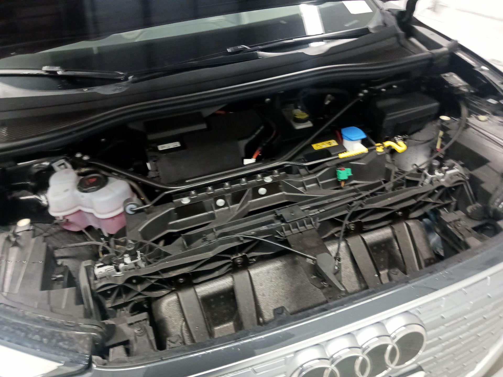 Thumbnail: 2023 Audi Q4 e-tron - 19