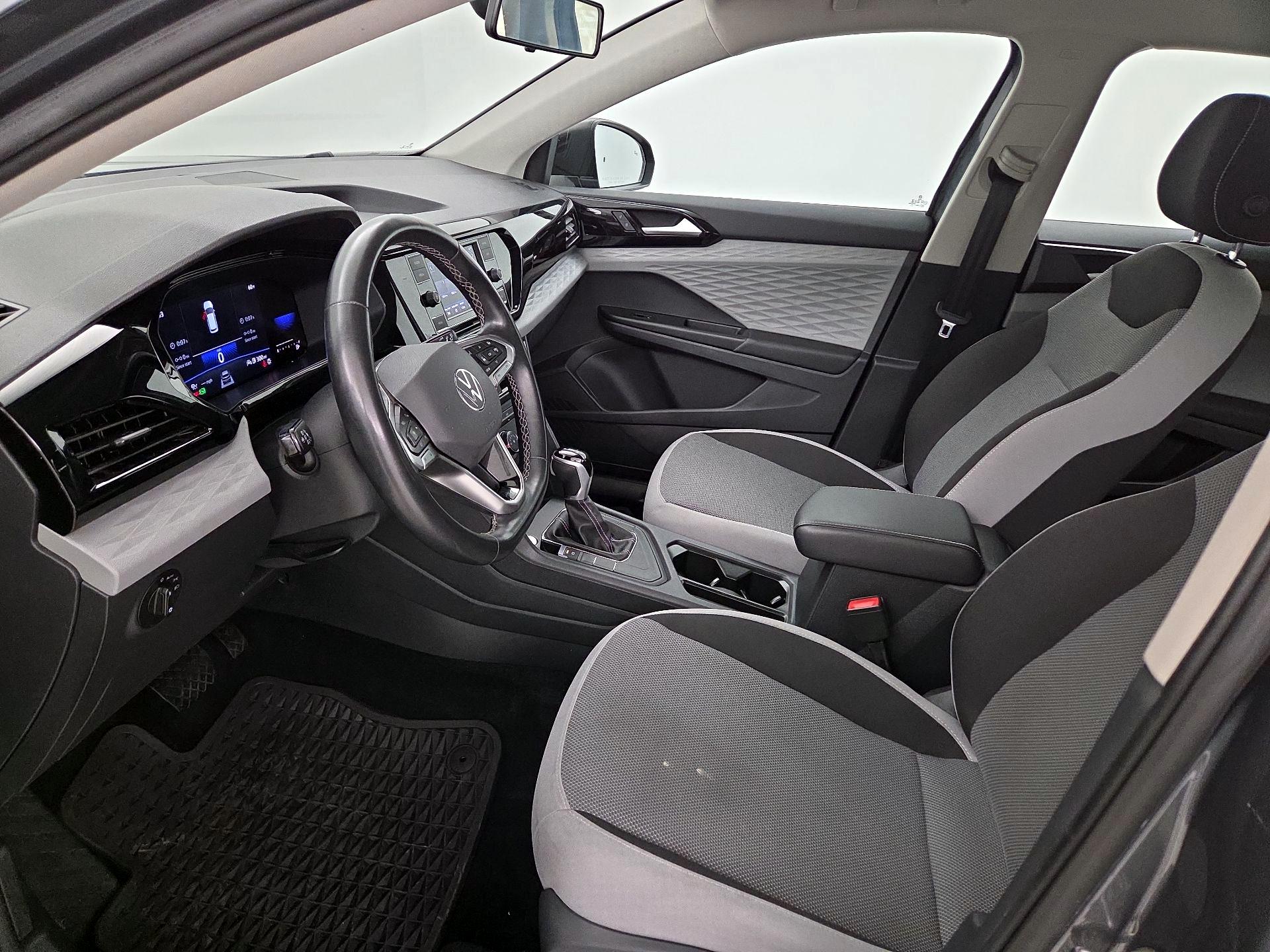 Thumbnail: 2022 Volkswagen Taos - 11