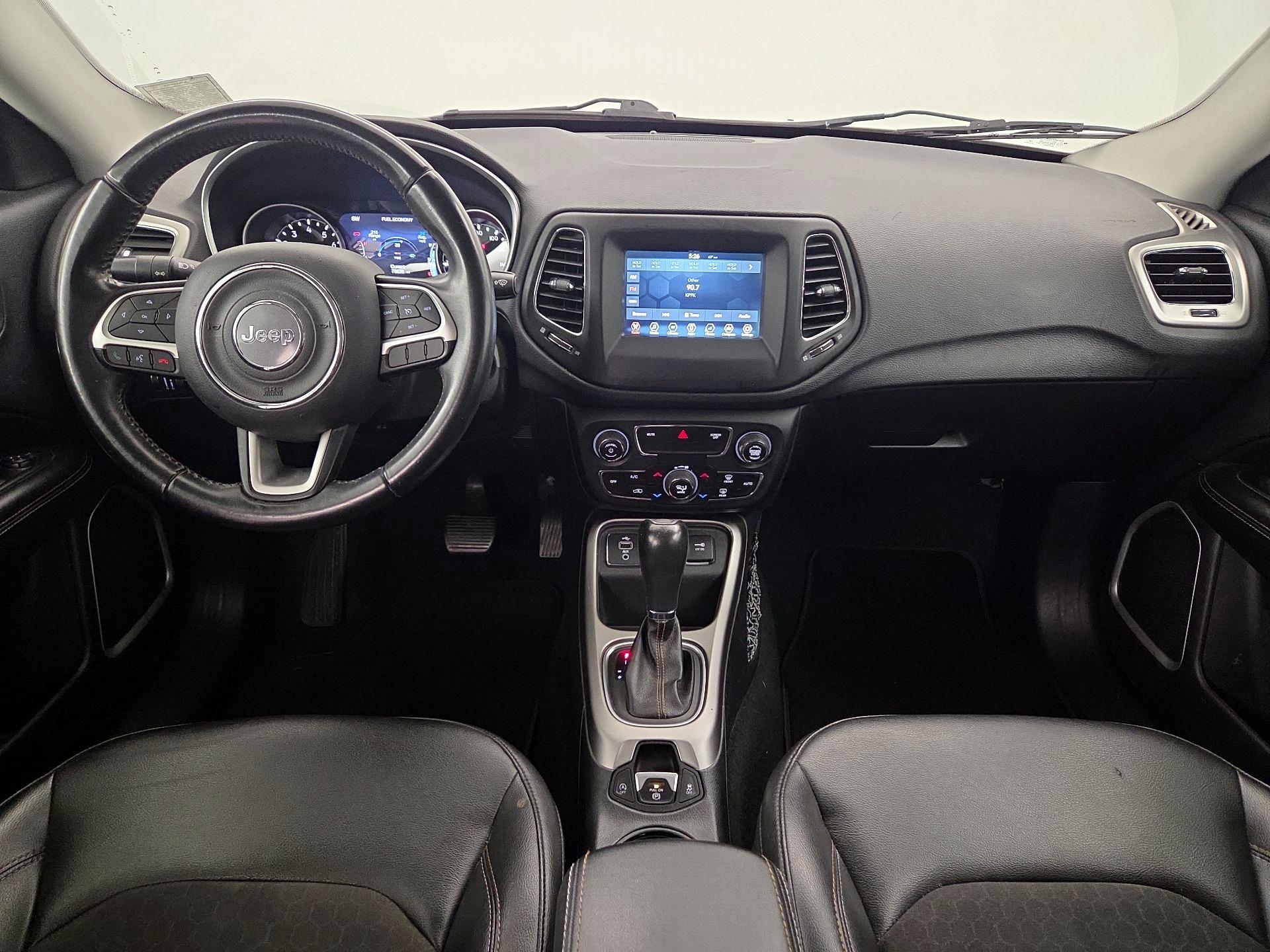 Thumbnail: 2018 Jeep Compass - 9