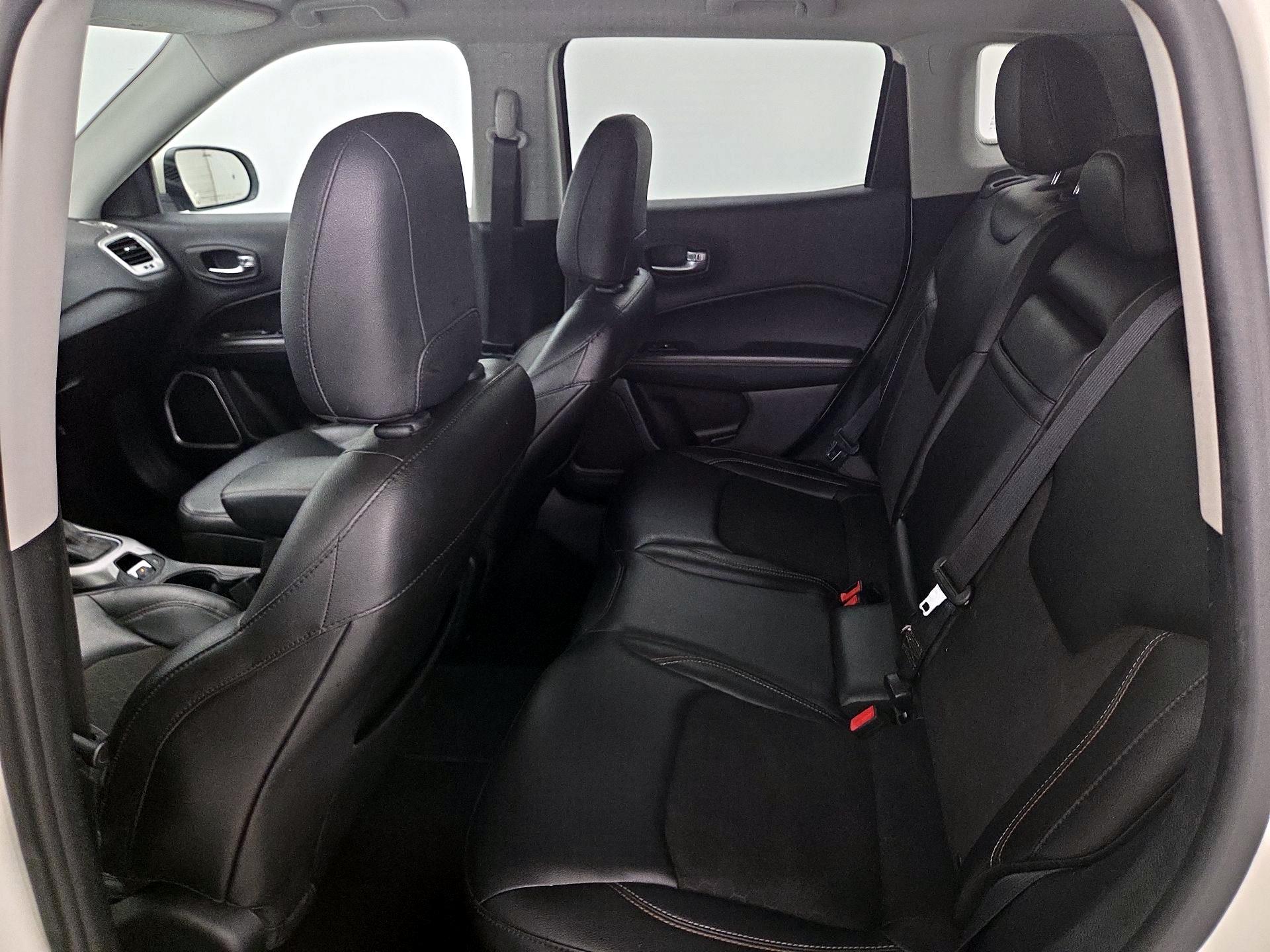 Thumbnail: 2018 Jeep Compass - 19