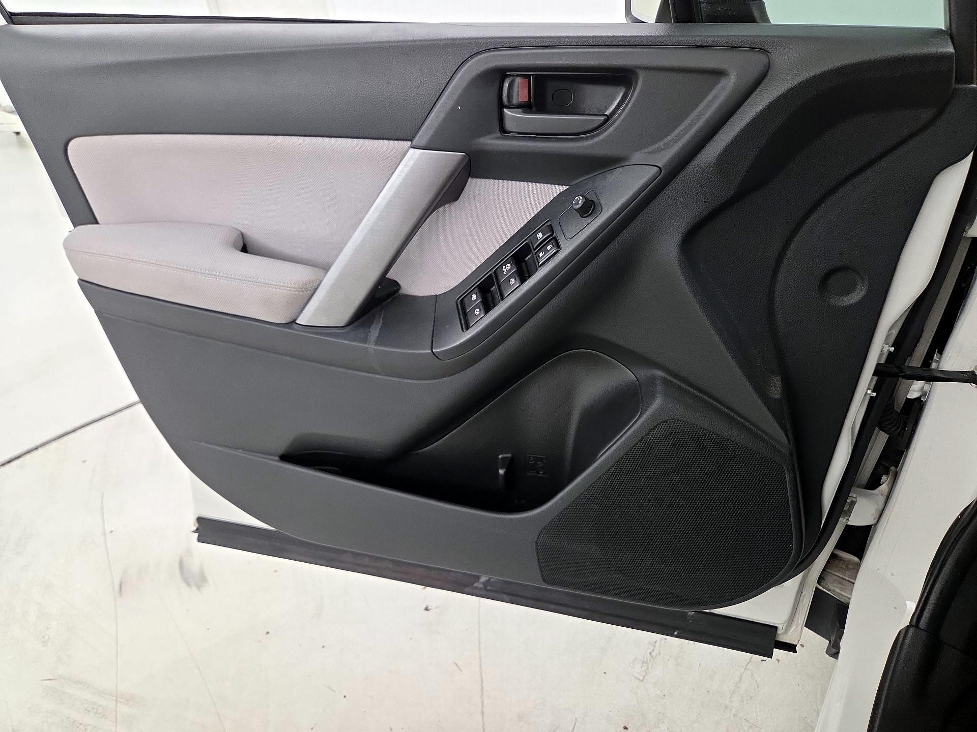 Thumbnail: 2014 Subaru Forester - 12