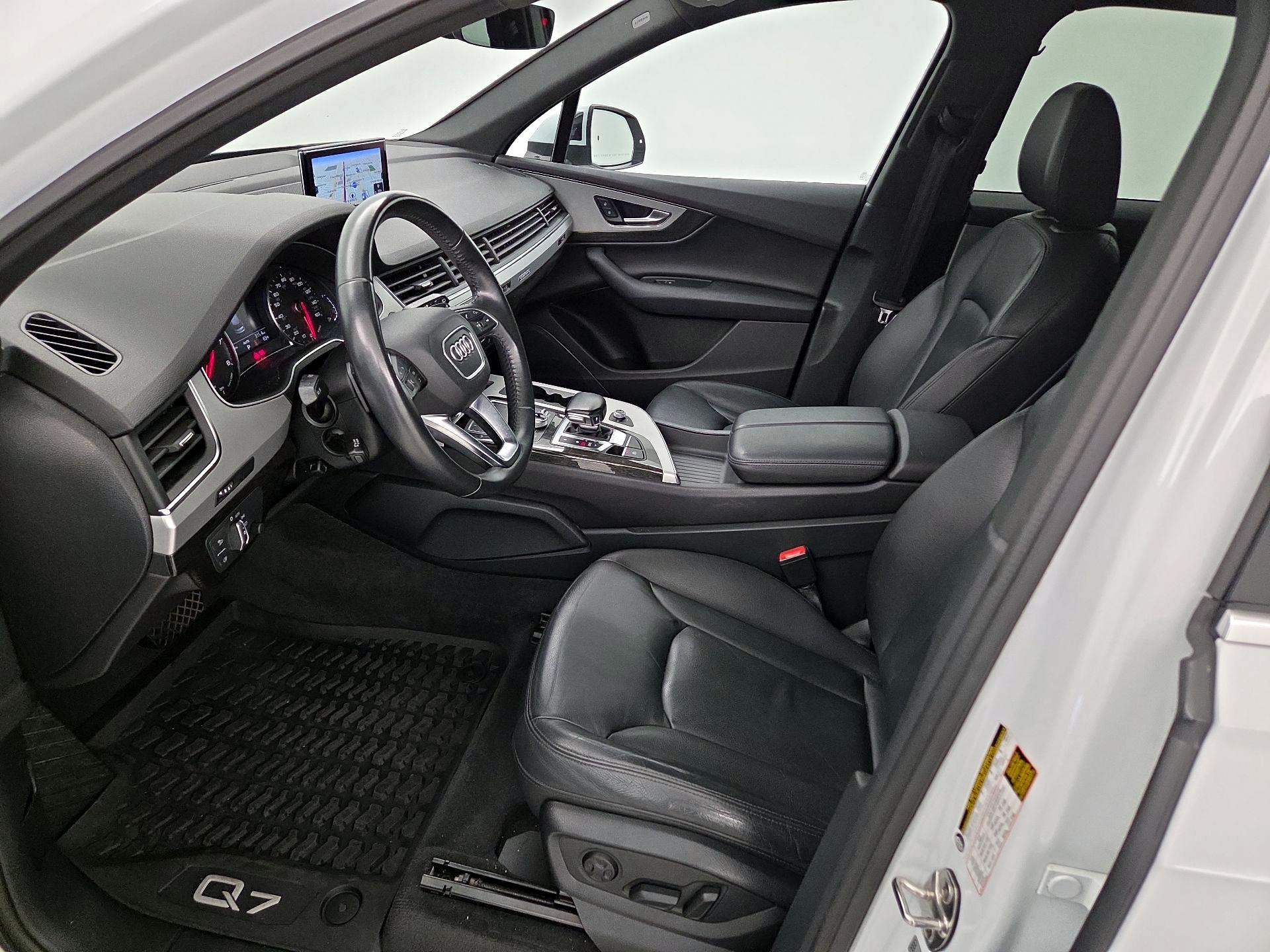 Thumbnail: 2019 Audi Q7 - 11