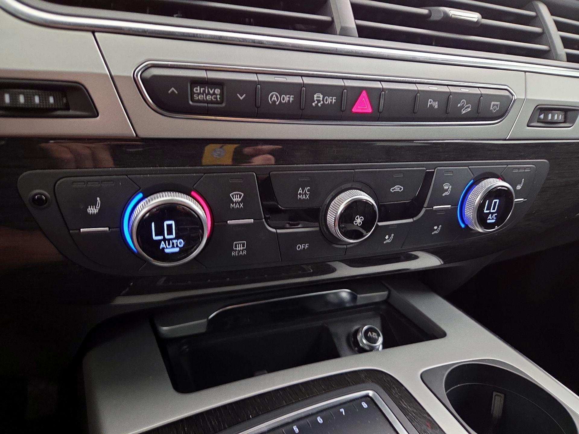 Thumbnail: 2019 Audi Q7 - 17