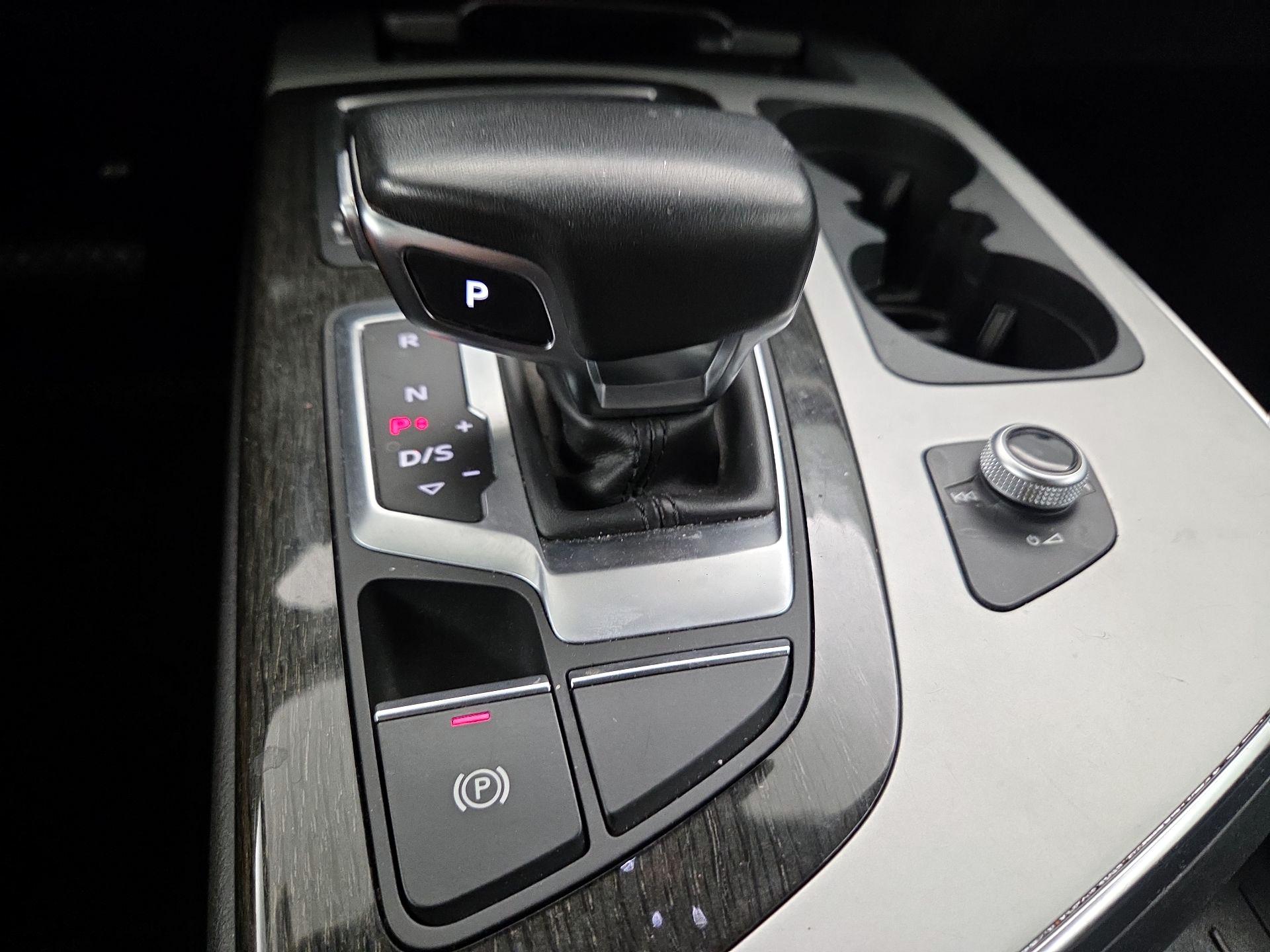 Thumbnail: 2019 Audi Q7 - 18