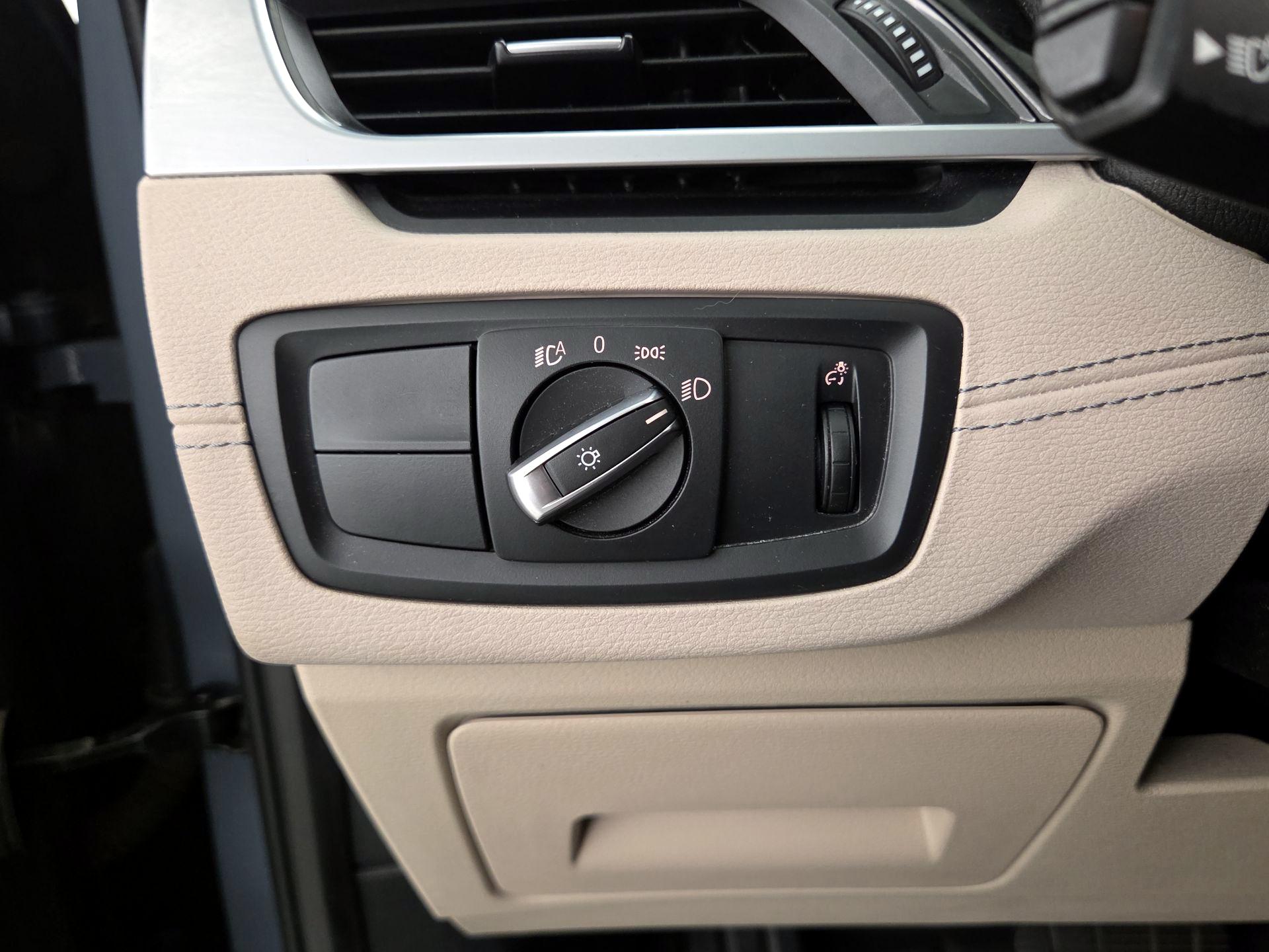 Thumbnail: 2021 BMW X1 - 13