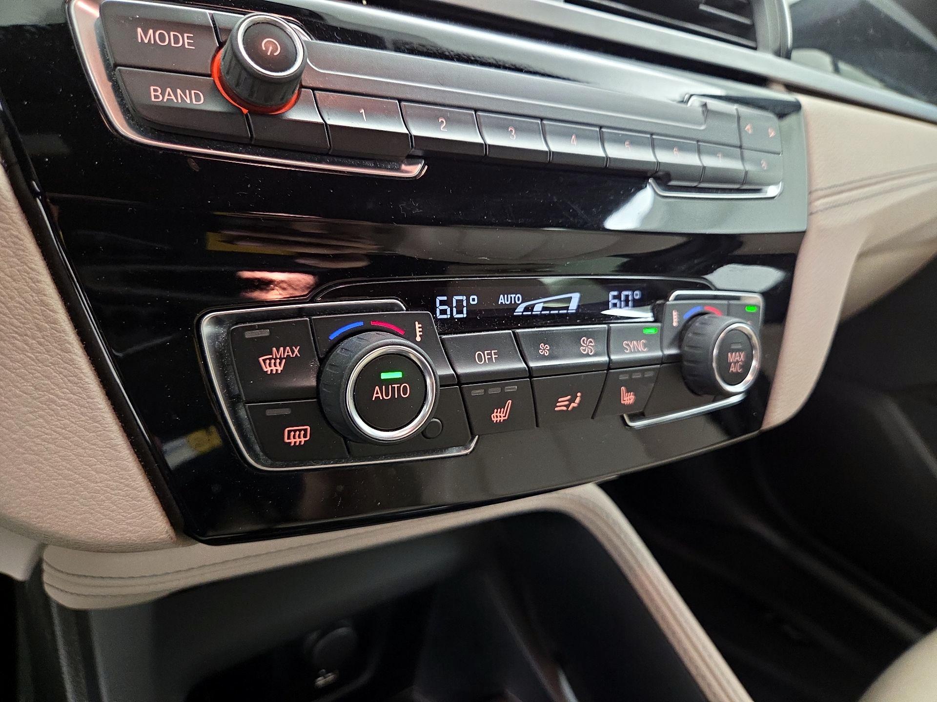 Thumbnail: 2021 BMW X1 - 17