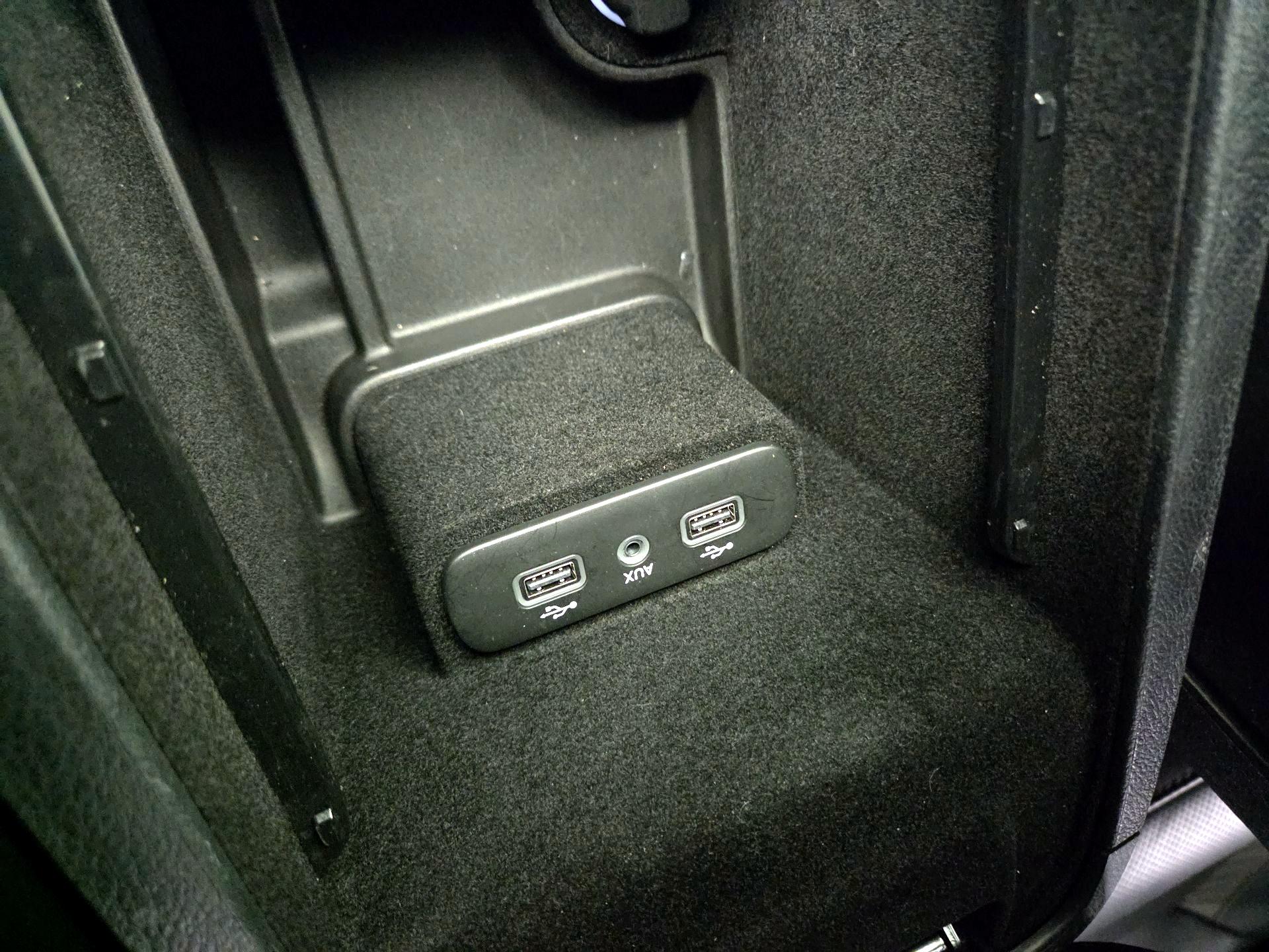 Thumbnail: 2017 Dodge Charger - 19