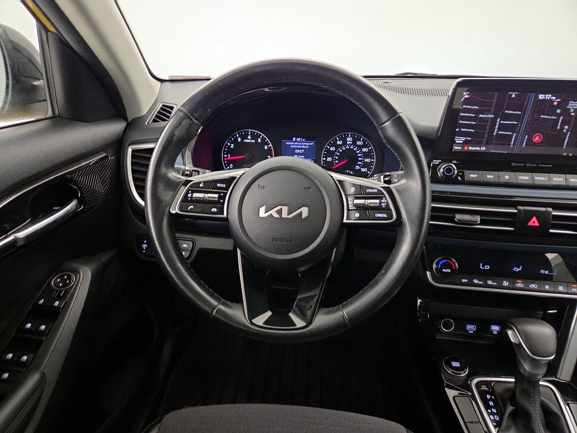 Thumbnail: 2022 Kia Seltos - 10