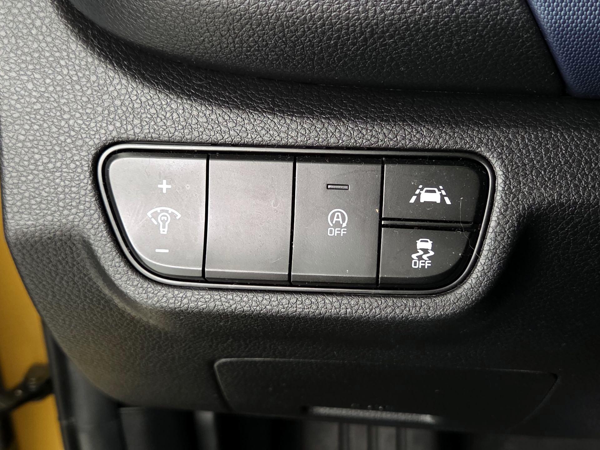 Thumbnail: 2022 Kia Seltos - 13