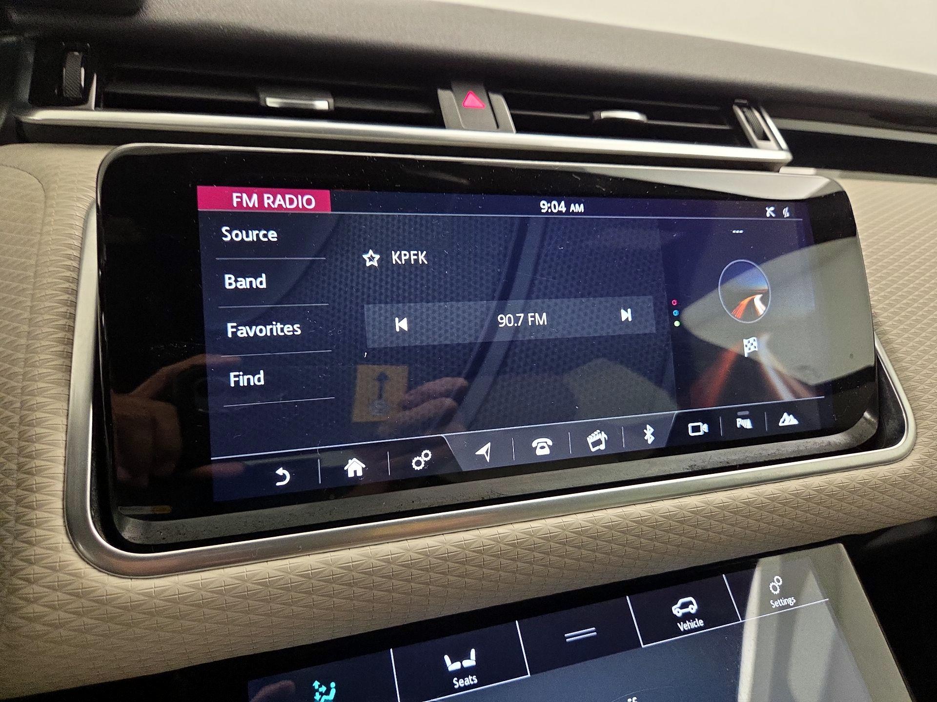 Thumbnail: 2020 Land Rover Range Rover Velar - 16