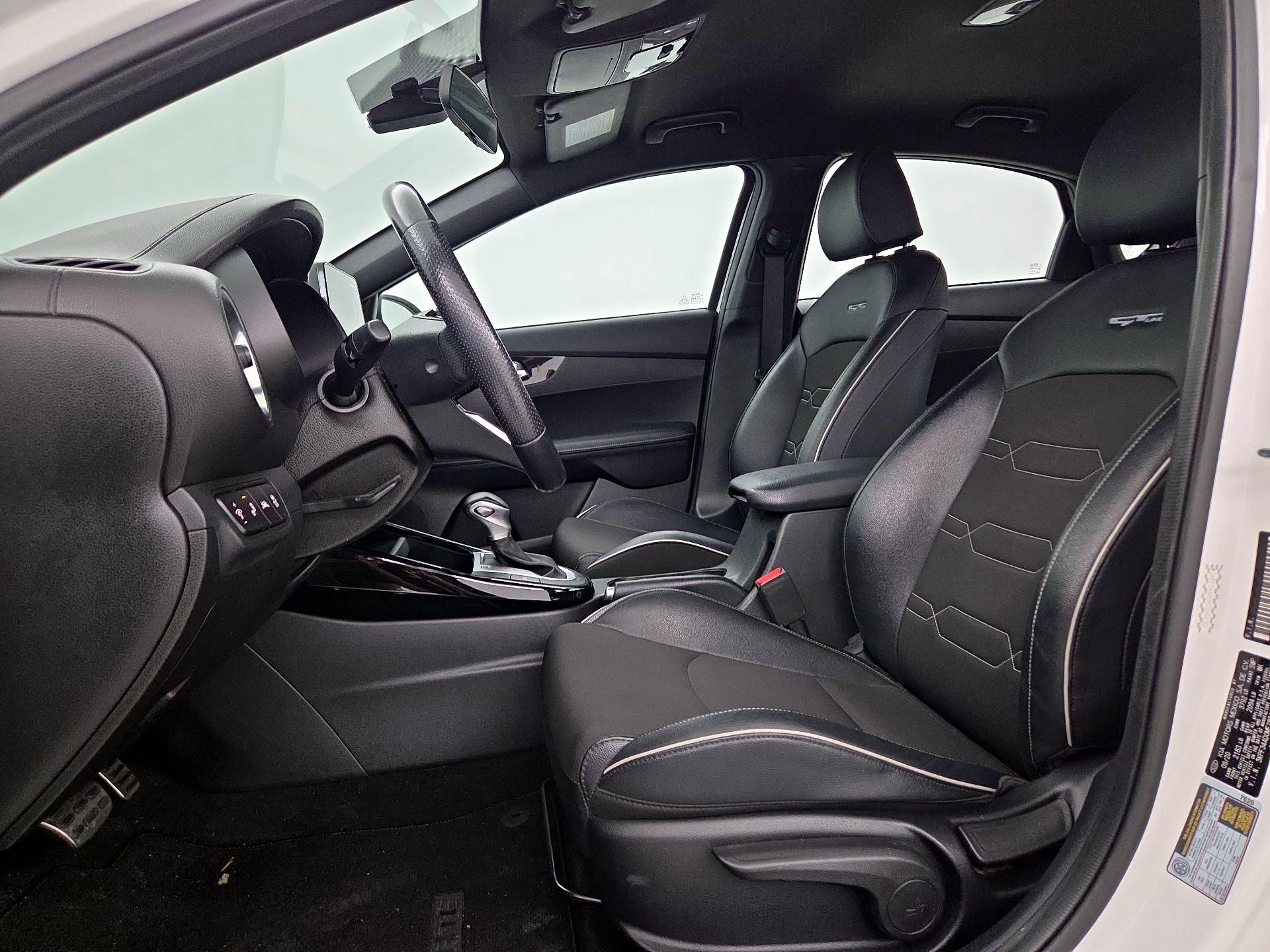 Thumbnail: 2021 Kia Forte - 11