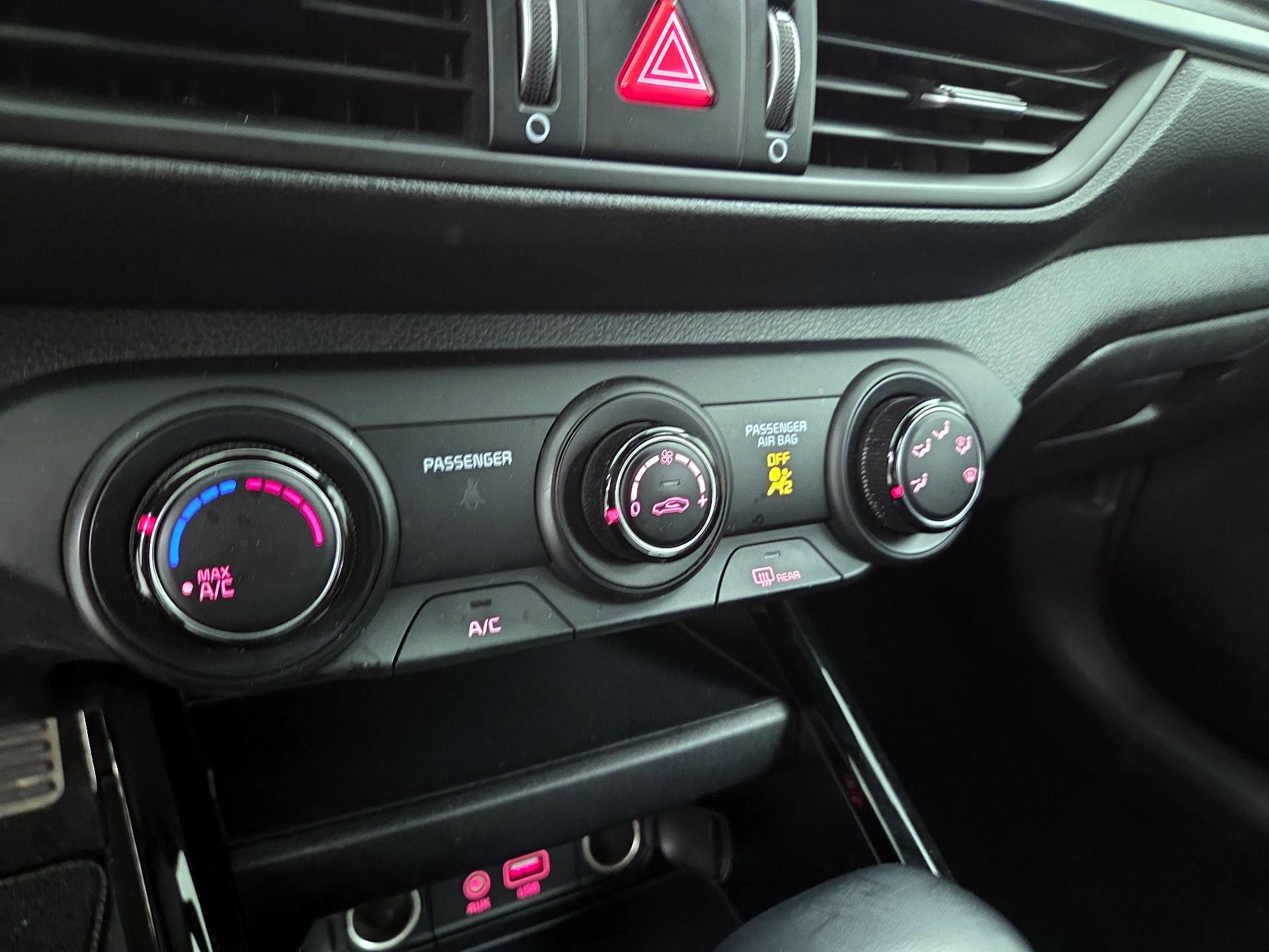 Thumbnail: 2021 Kia Forte - 16