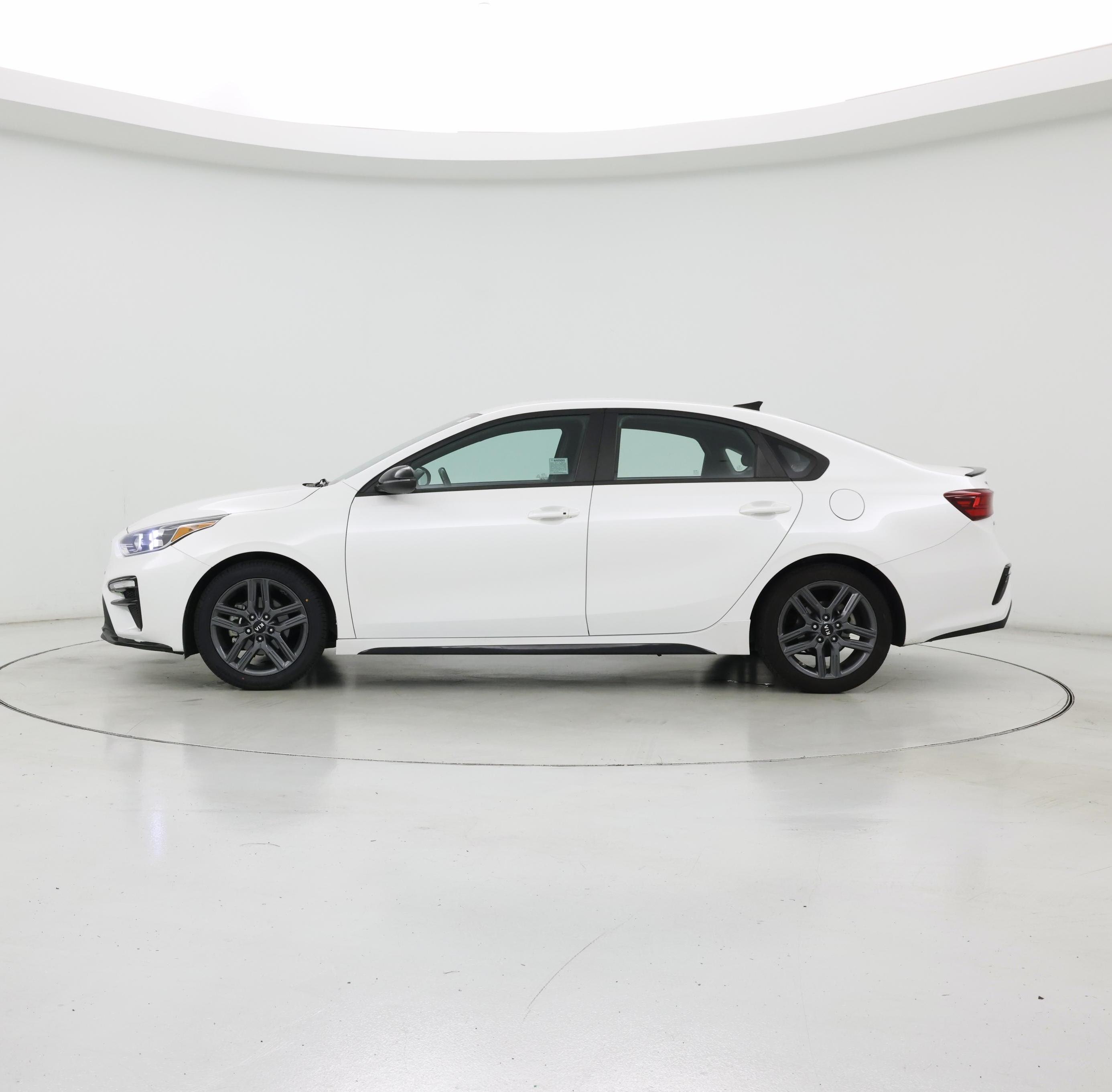 Thumbnail: 2021 Kia Forte - 3