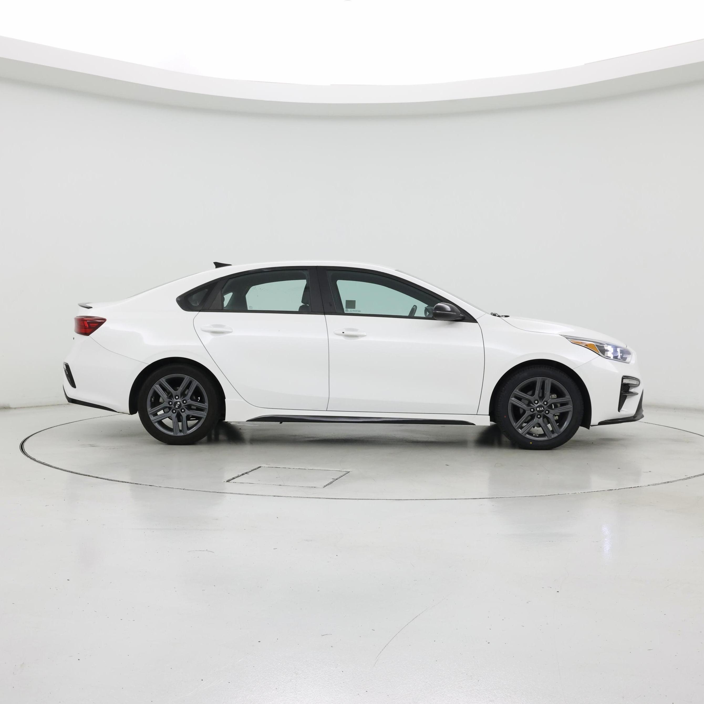 Thumbnail: 2021 Kia Forte - 7