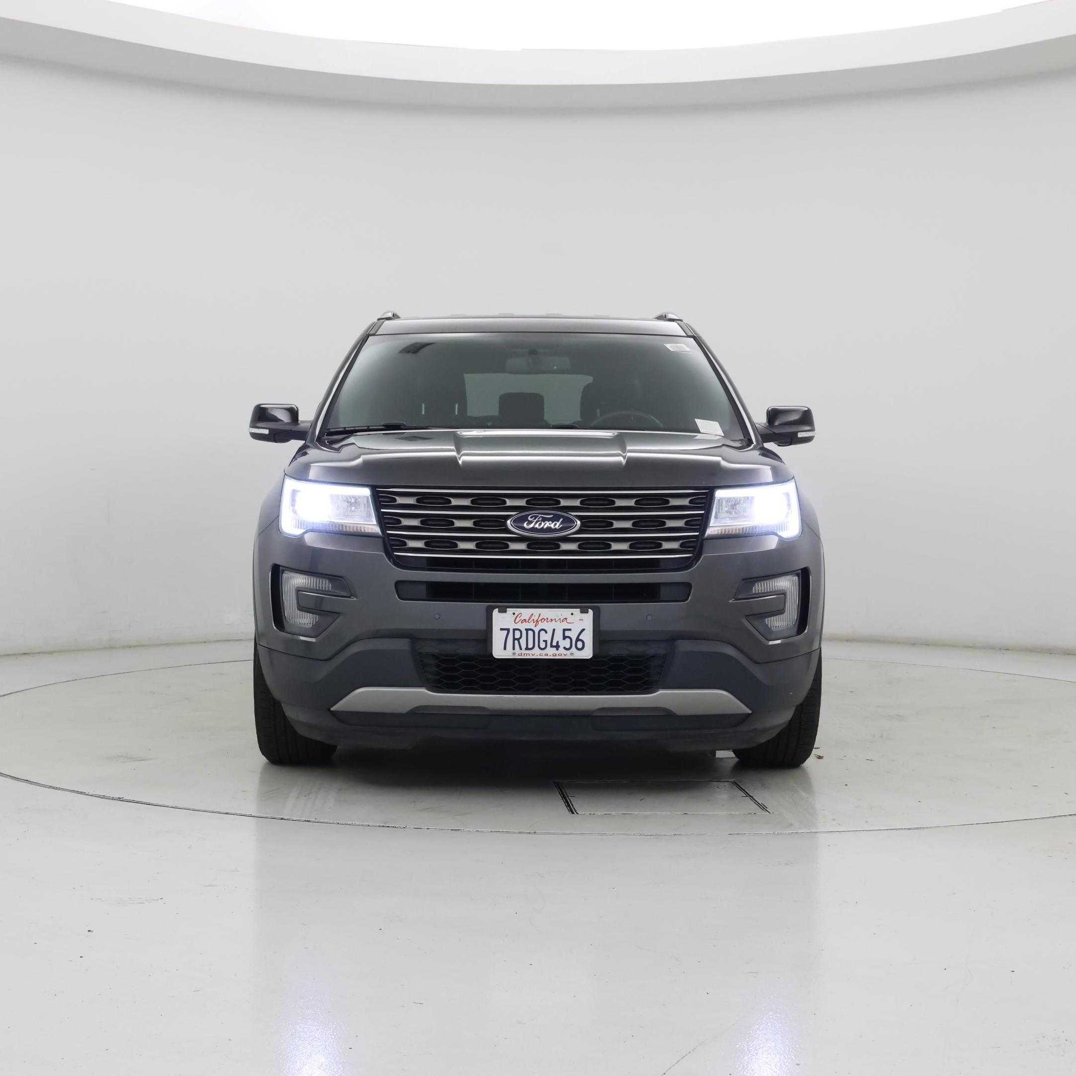 Thumbnail: 2016 Ford Explorer - 5