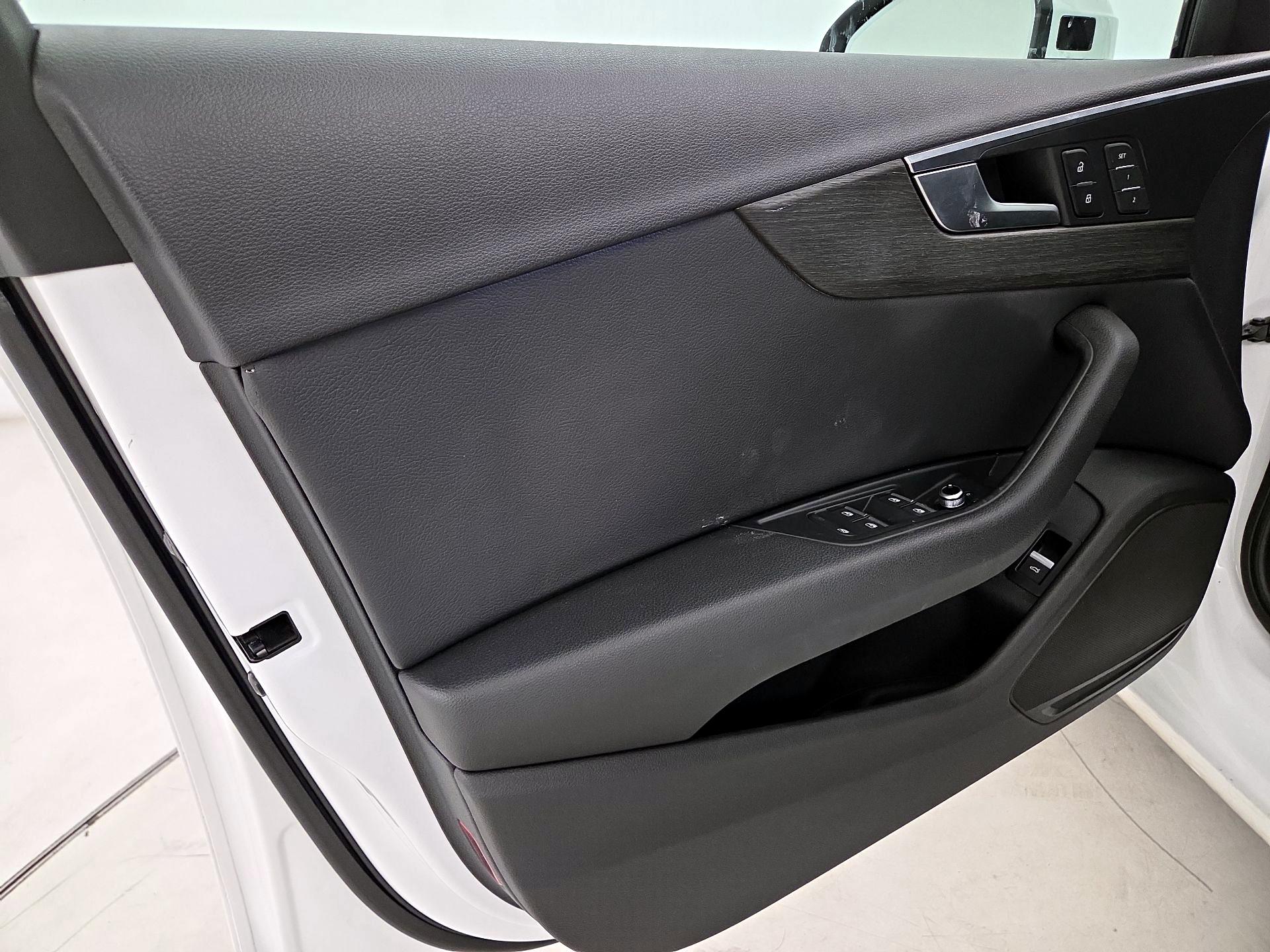 Thumbnail: 2019 Audi A4 - 12