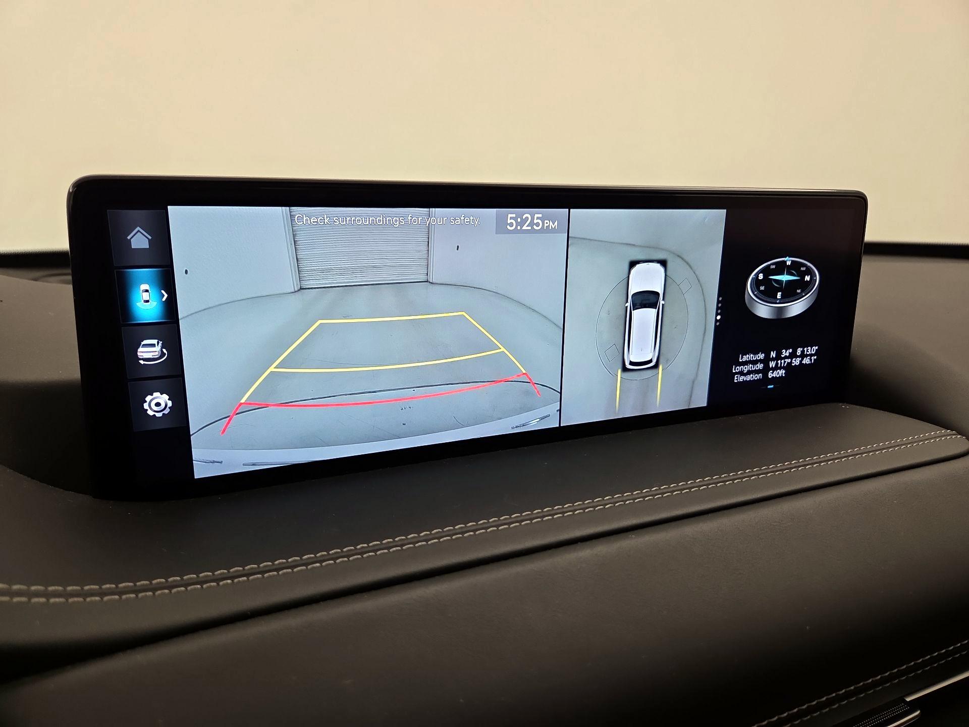 Thumbnail: 2022 Genesis GV80 - 15