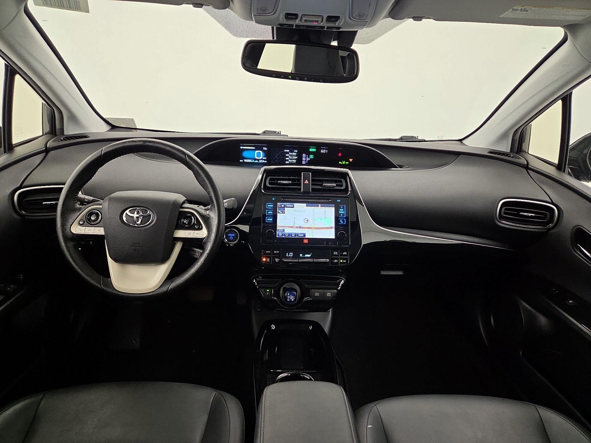 Thumbnail: 2017 Toyota Prius - 9