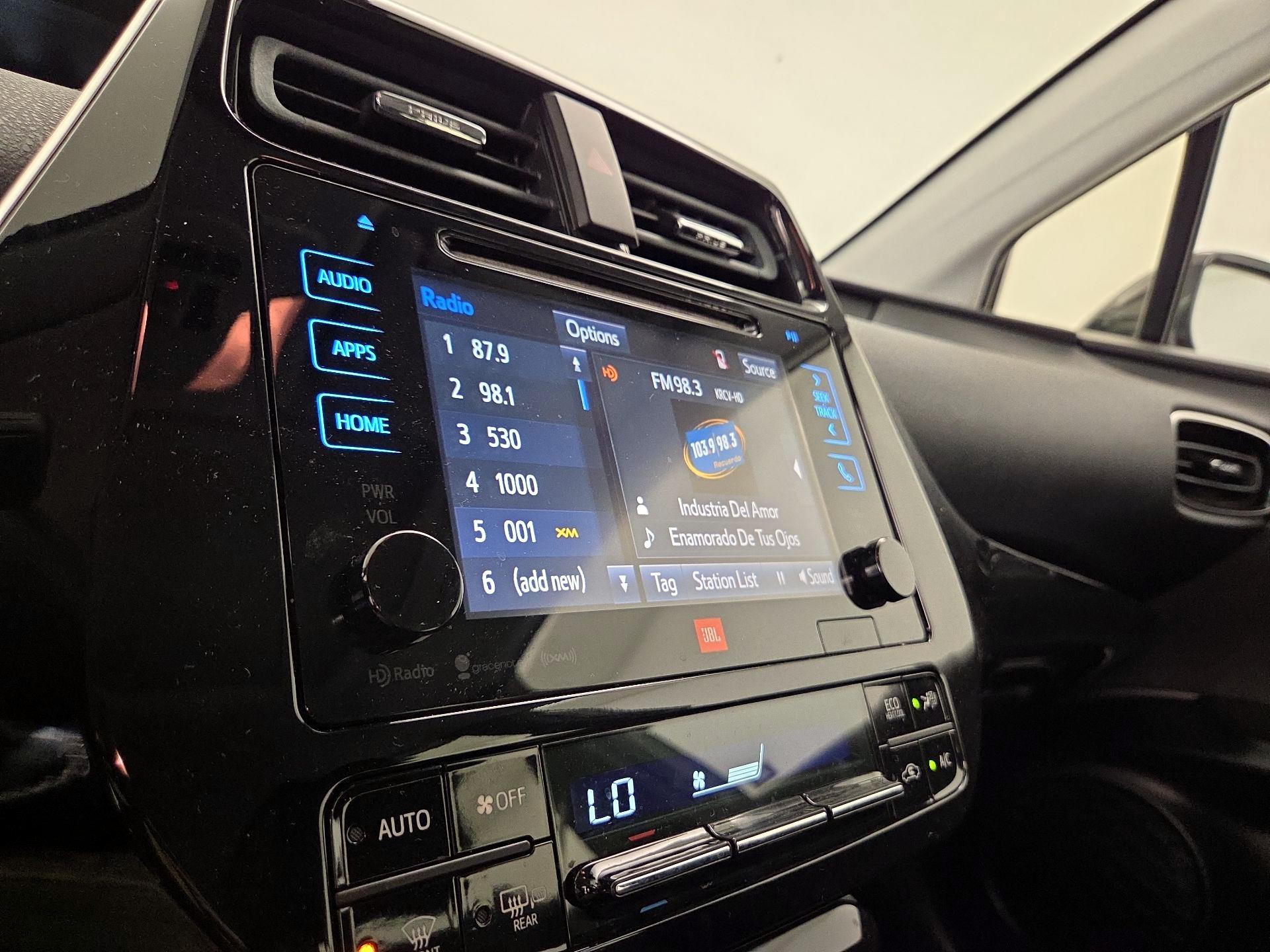 Thumbnail: 2017 Toyota Prius - 16