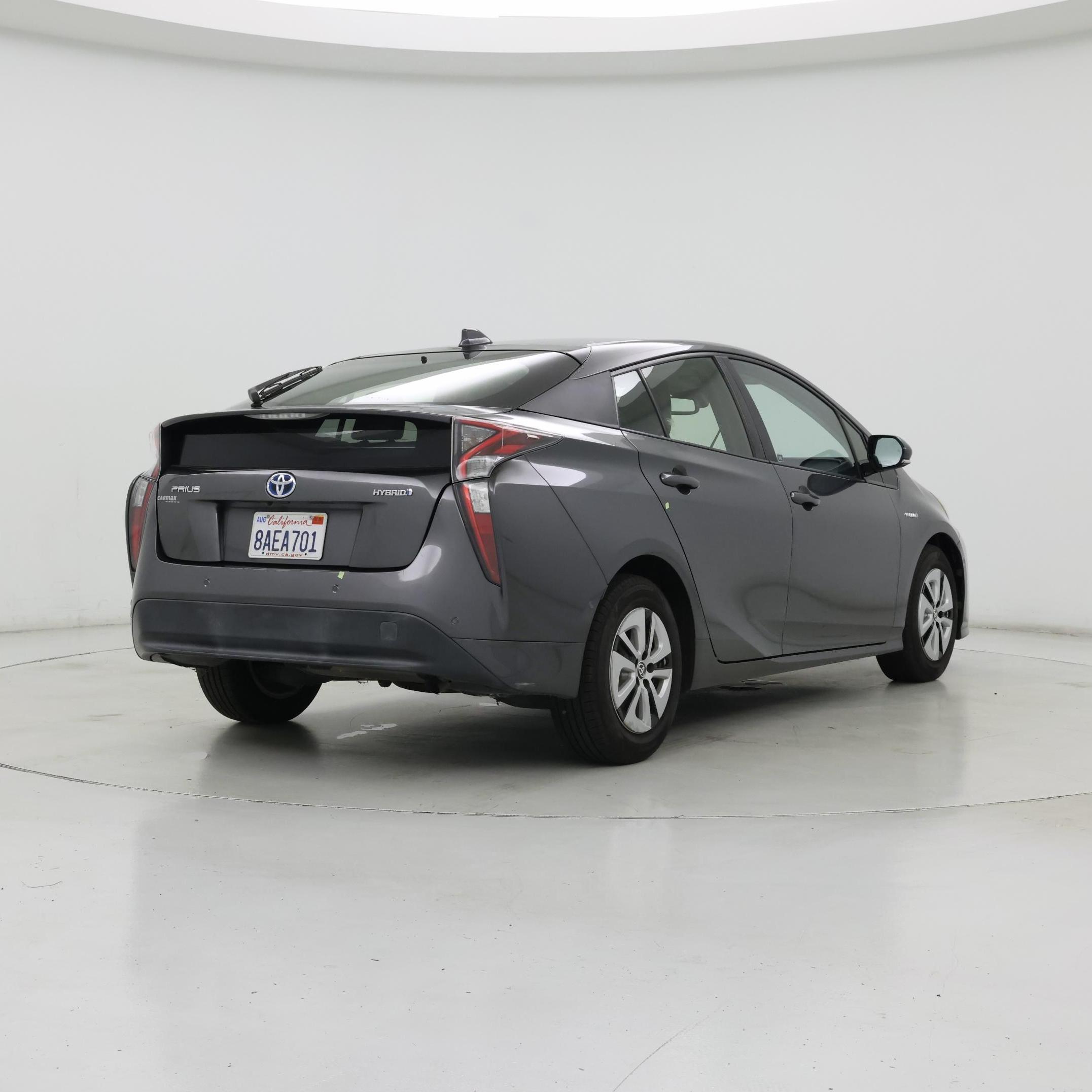 Thumbnail: 2017 Toyota Prius - 8