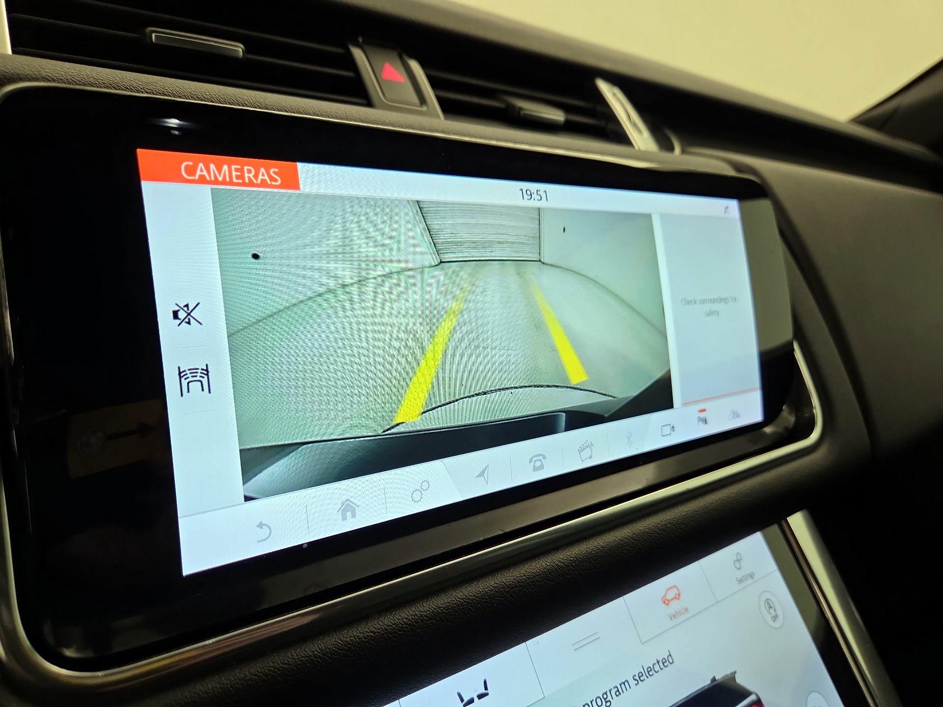 Thumbnail: 2020 Land Rover Range Rover Sport - 15