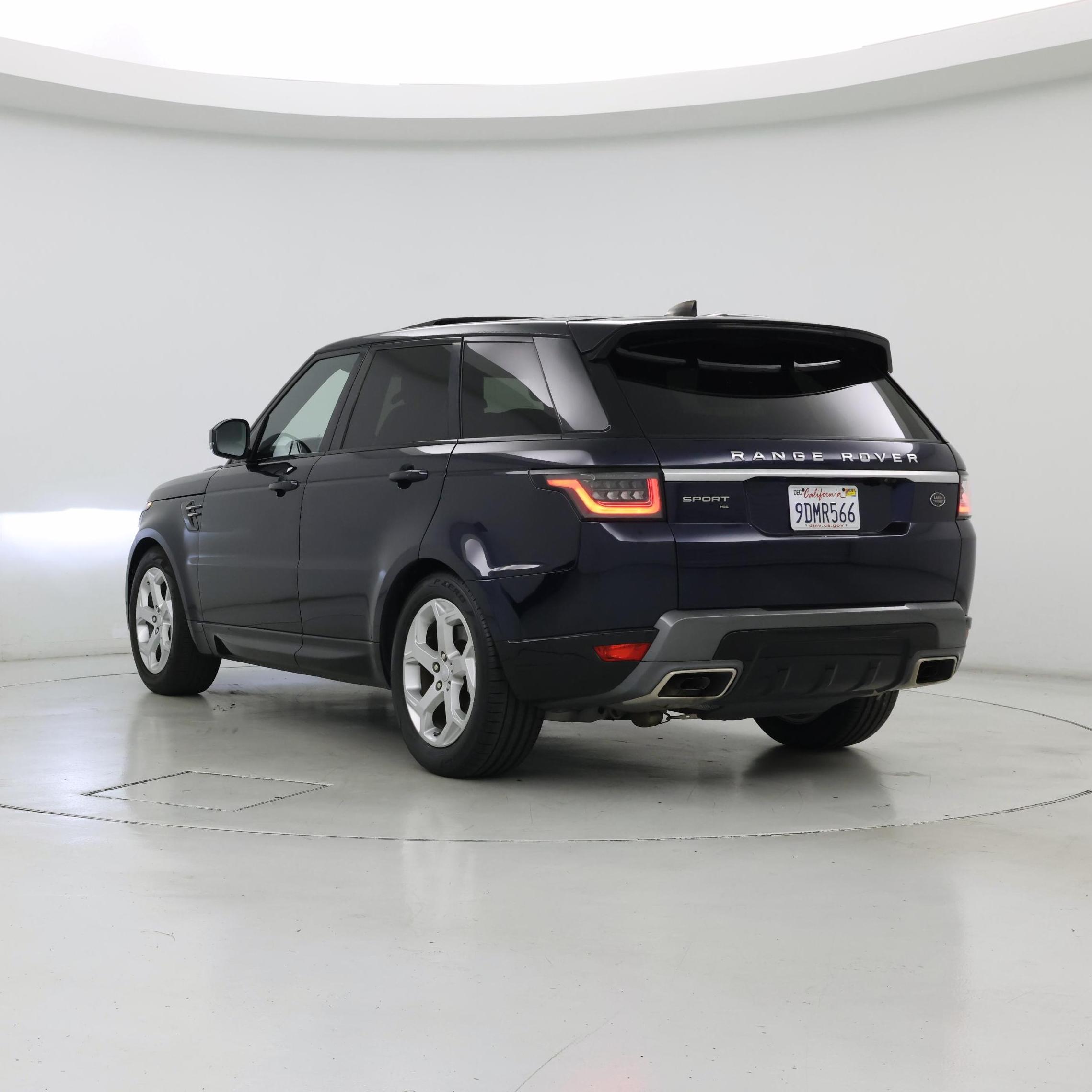 Thumbnail: 2020 Land Rover Range Rover Sport - 2