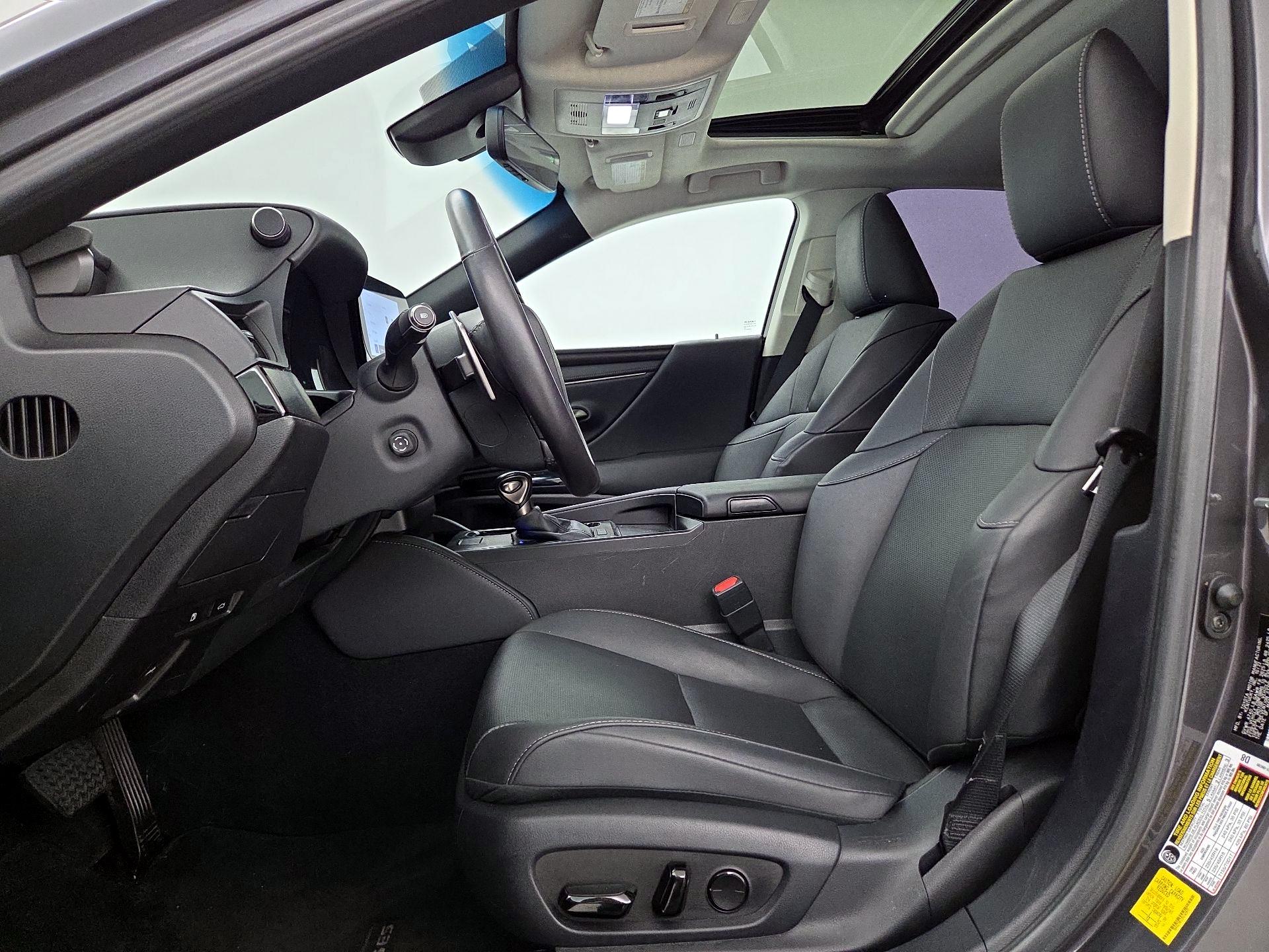 Thumbnail: 2023 Lexus ES - 11