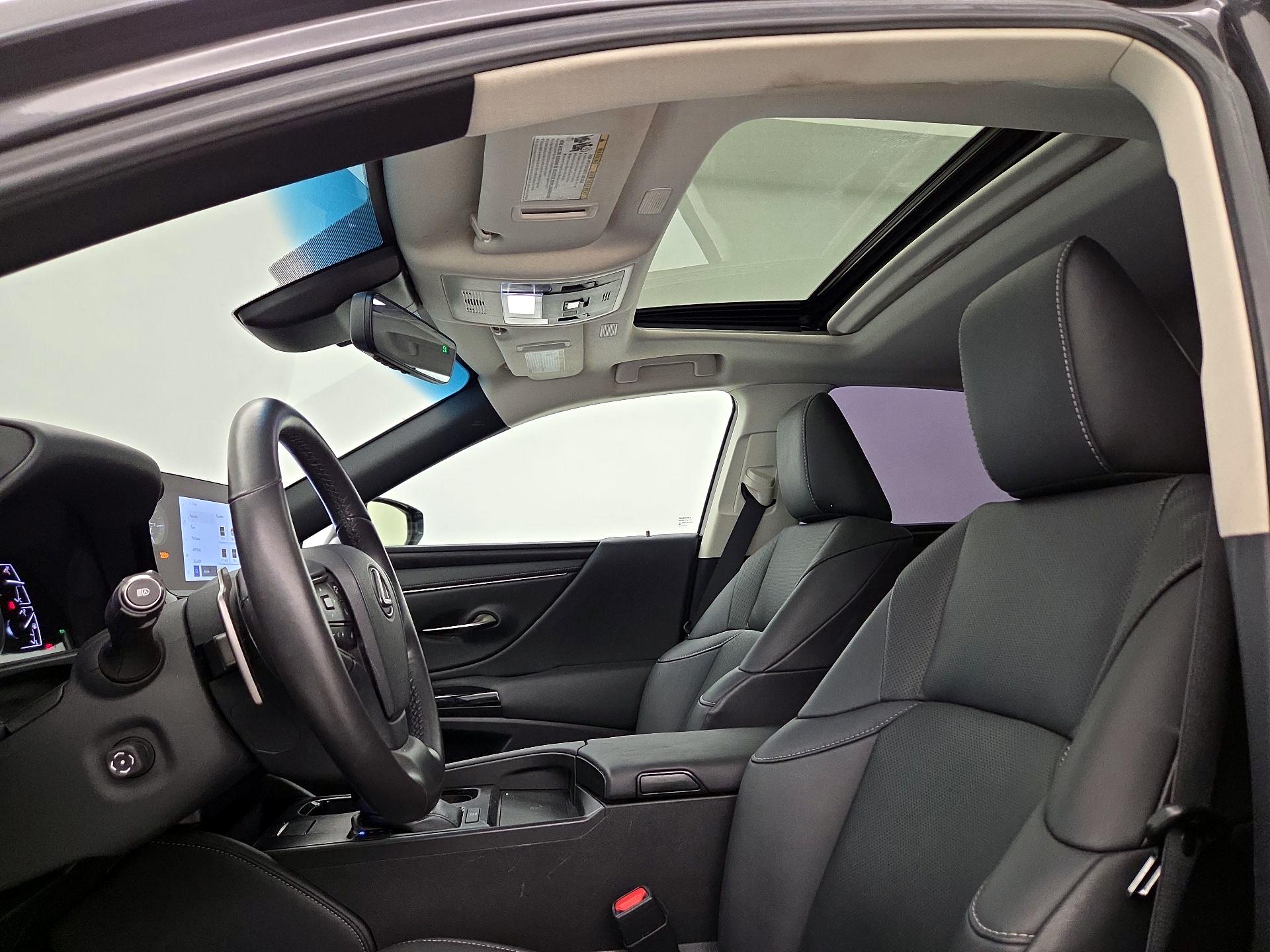 Thumbnail: 2023 Lexus ES - 19