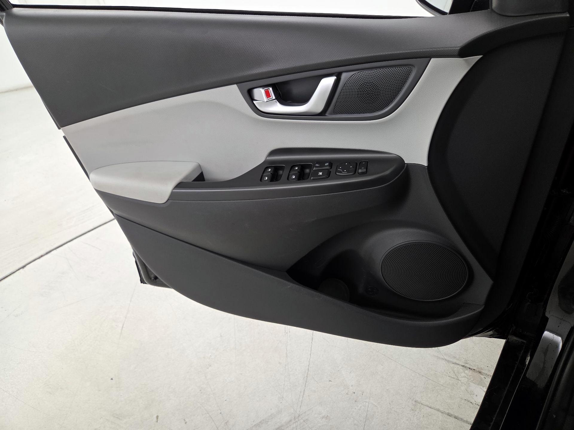 Thumbnail: 2023 Hyundai Kona - 12