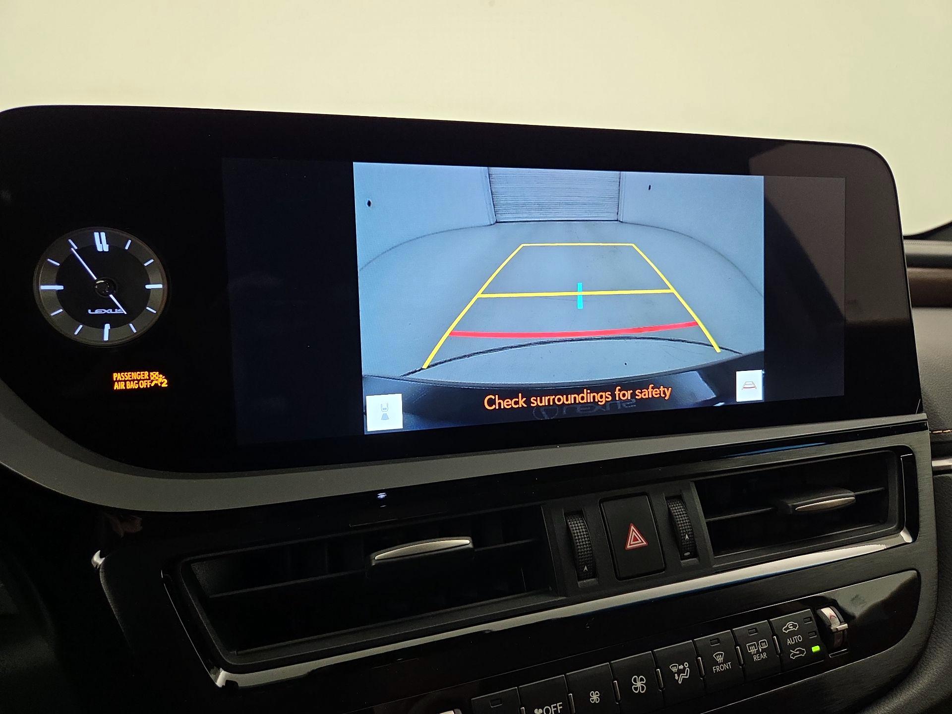 Thumbnail: 2024 Lexus ES - 14