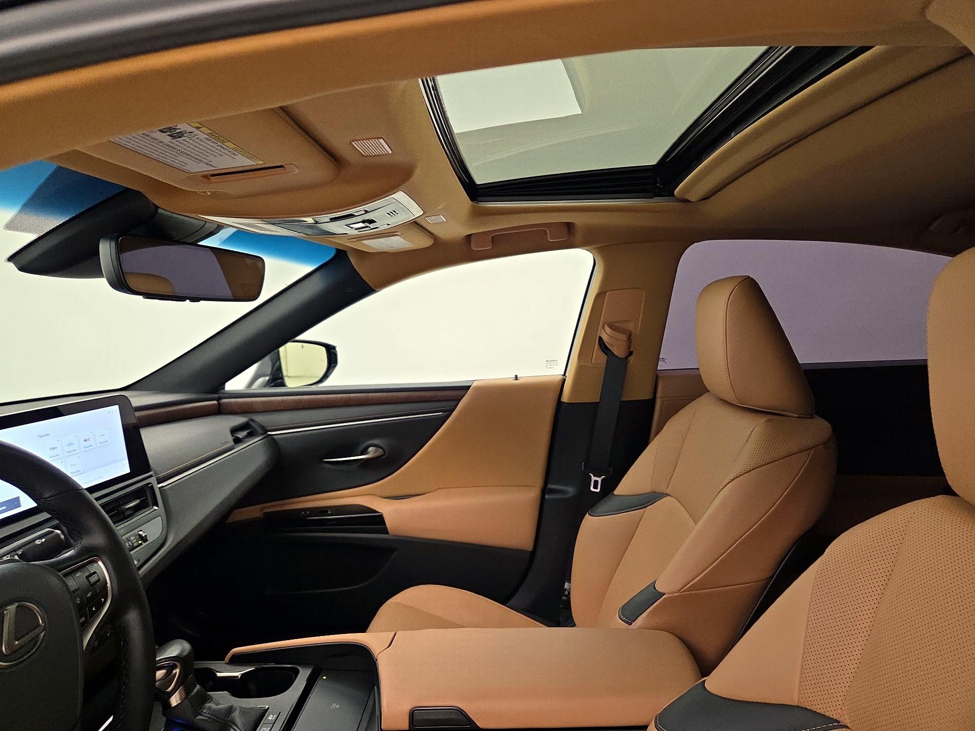 Thumbnail: 2024 Lexus ES - 19