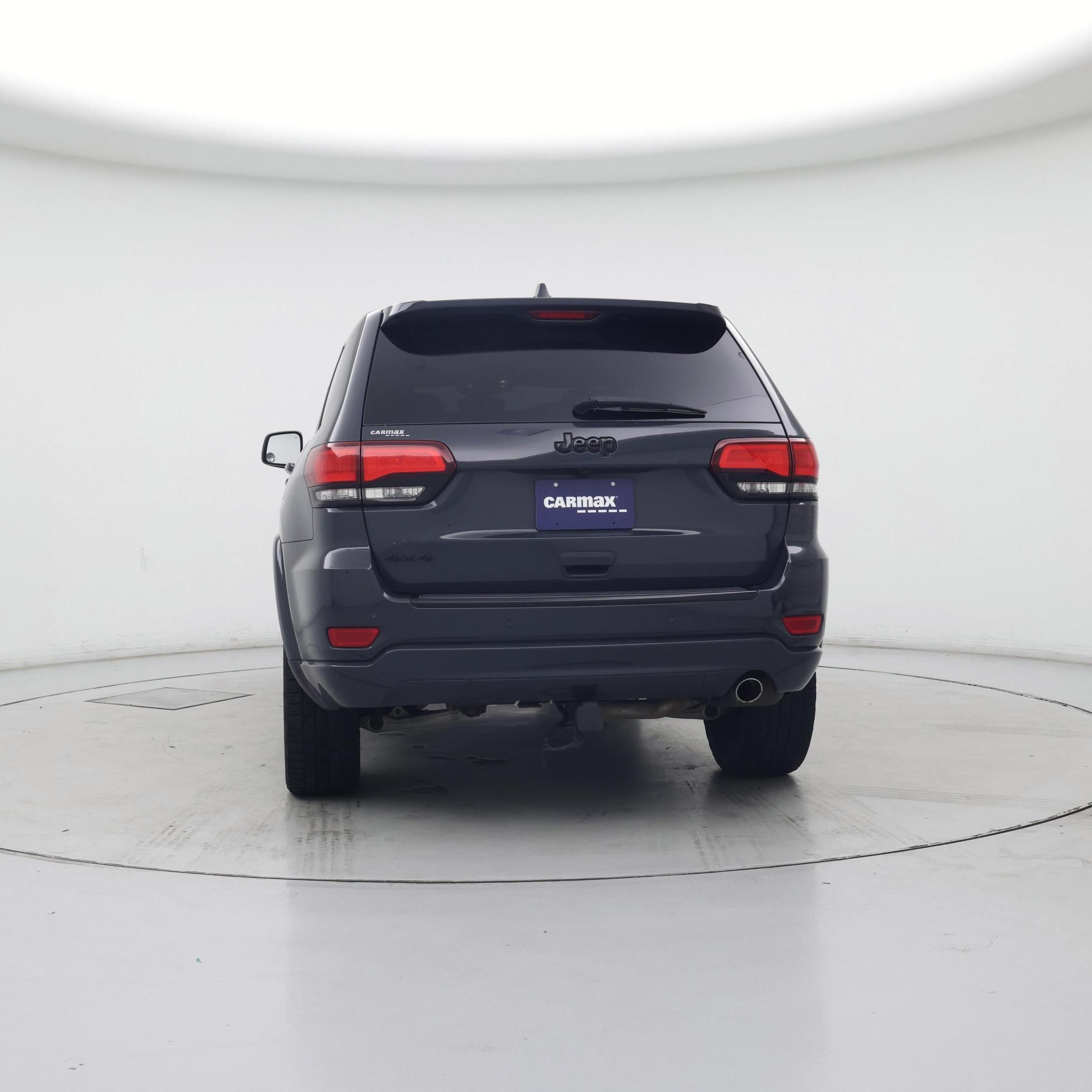Thumbnail: 2017 Jeep Grand Cherokee - 6