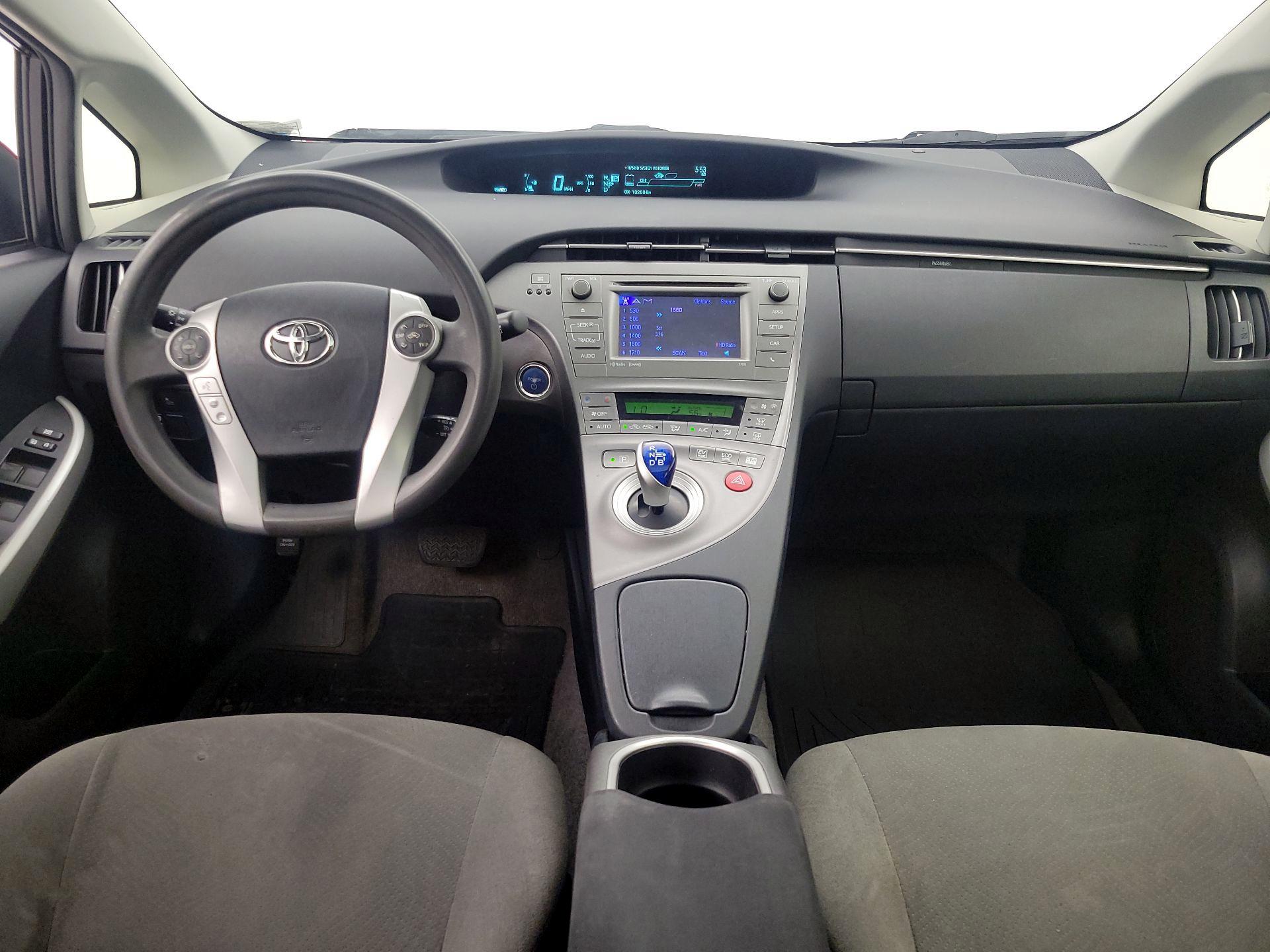 Thumbnail: 2014 Toyota Prius - 9