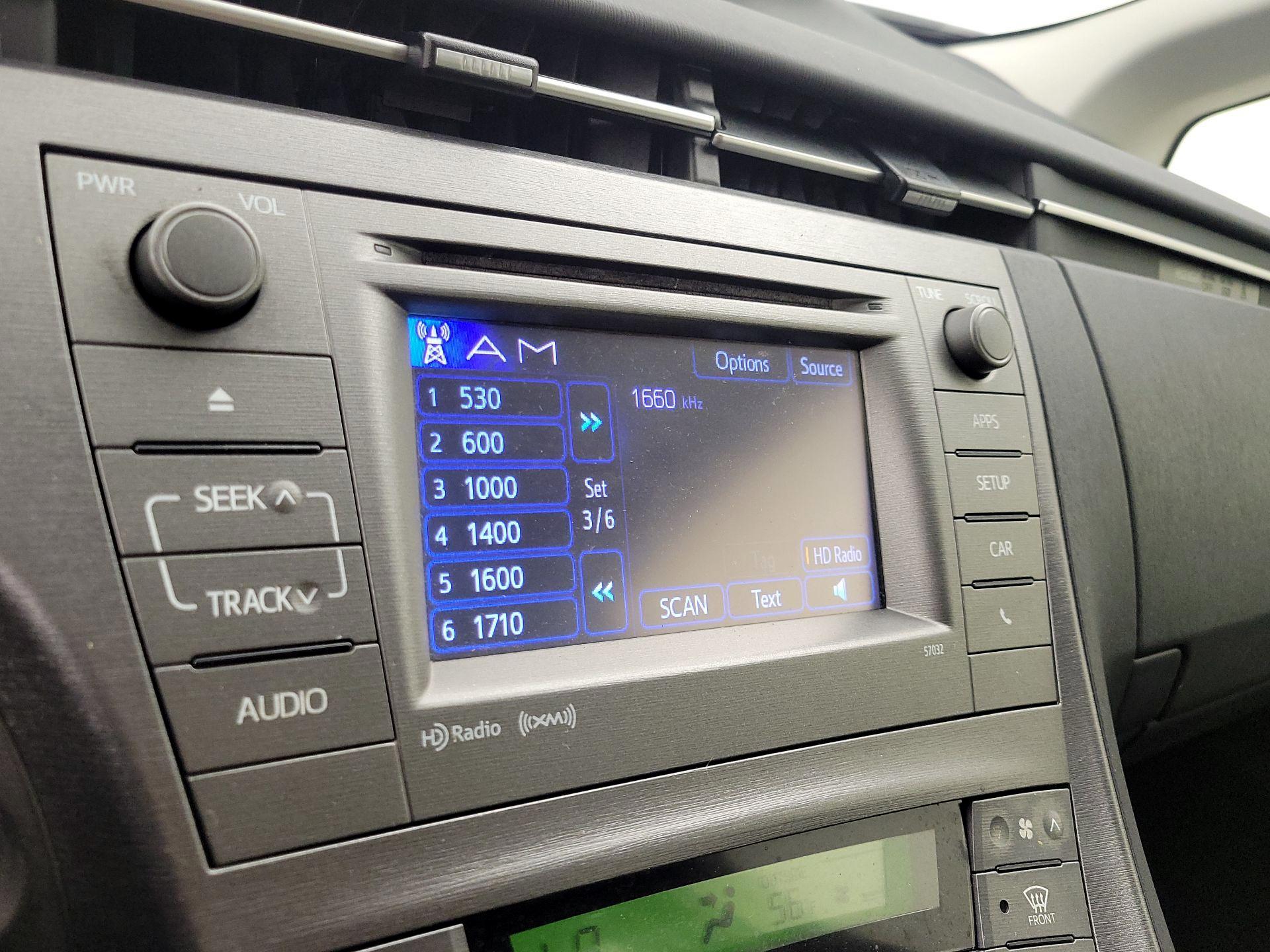 Thumbnail: 2014 Toyota Prius - 15