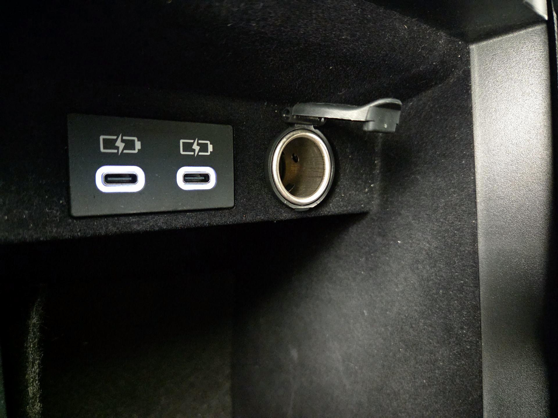 Thumbnail: 2024 Lexus ES - 18