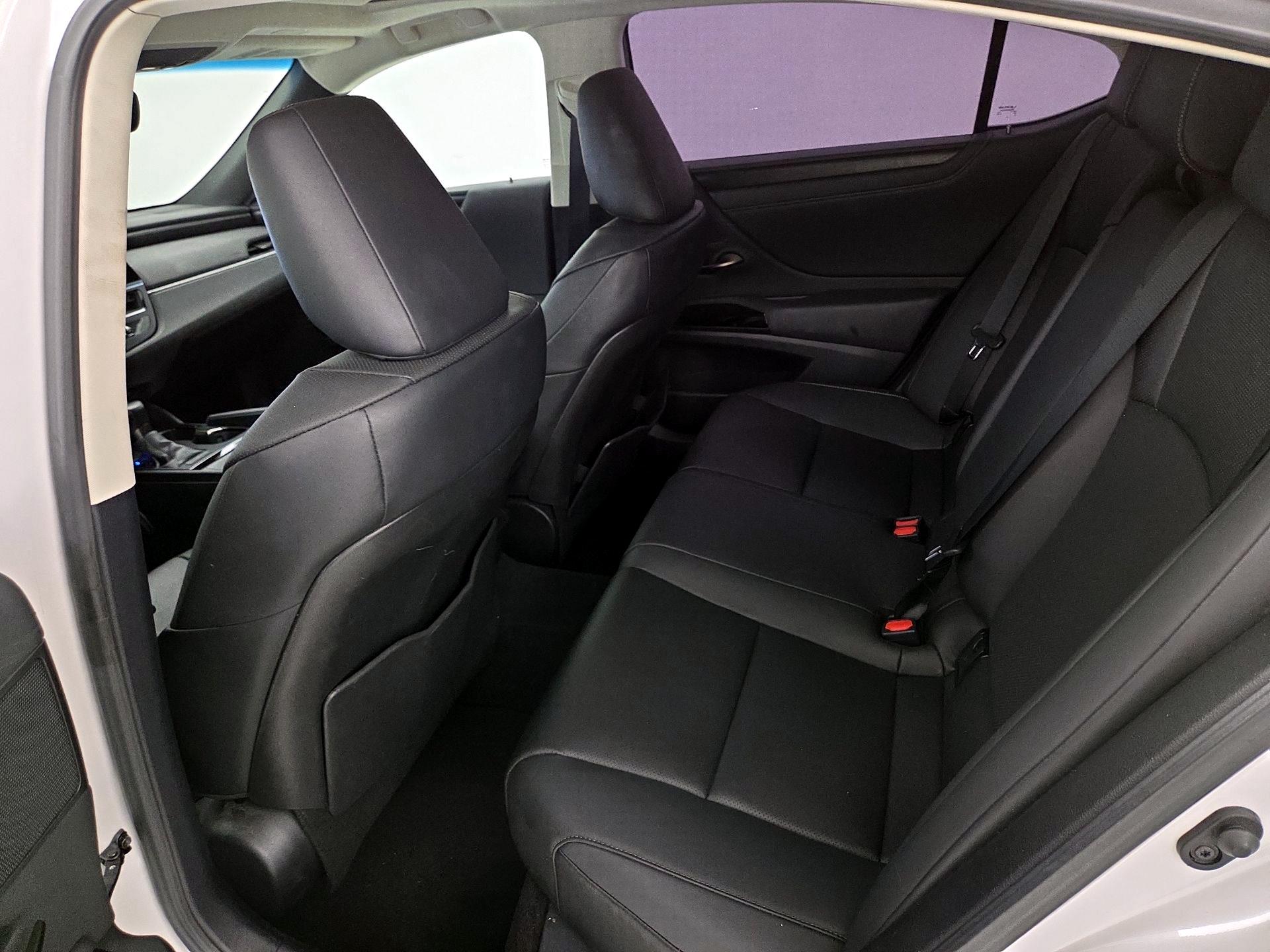 Thumbnail: 2024 Lexus ES - 20